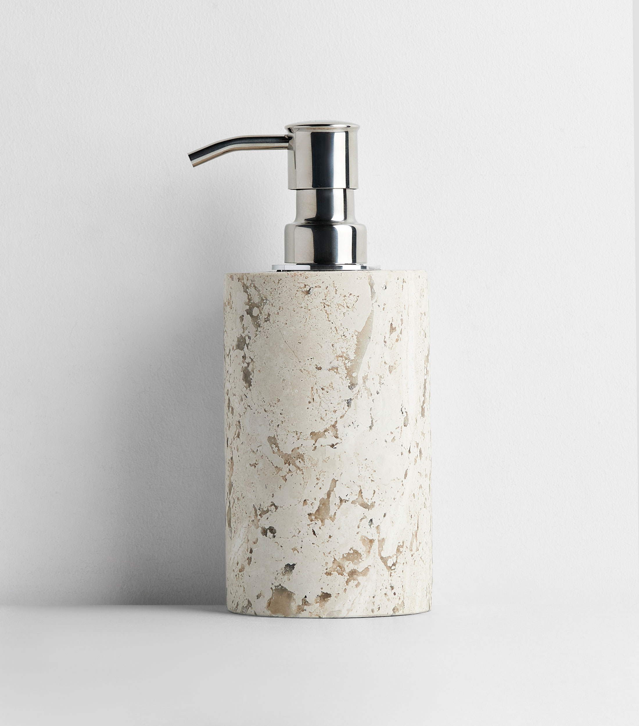 Dispensador en Travertino