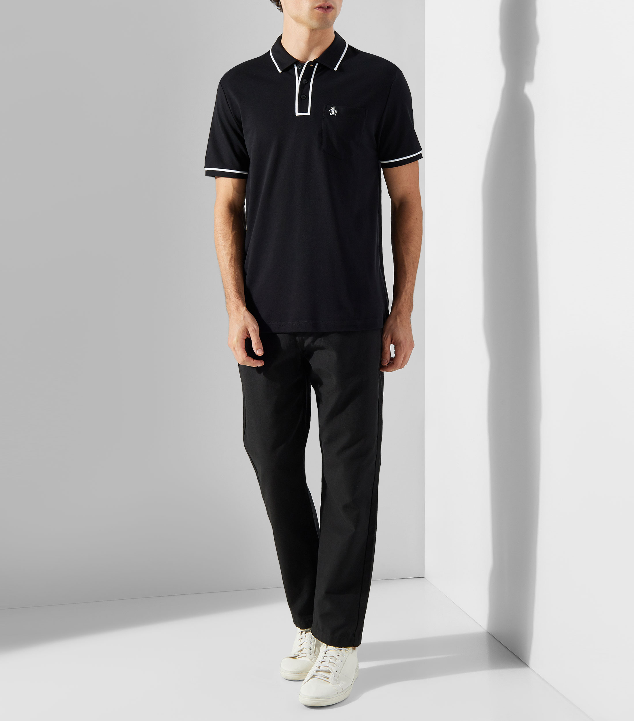 Playera tipo Polo manga corta con bolsillo Hombre