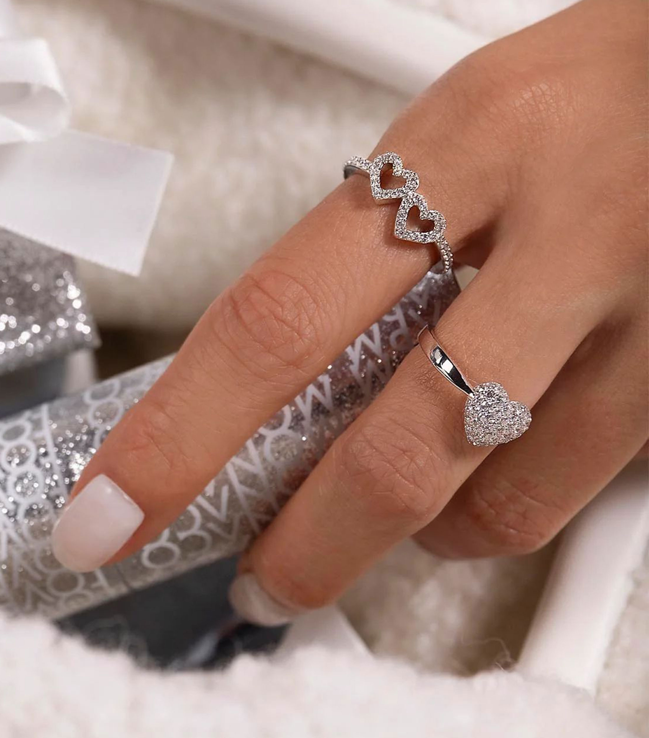 Anillo en plata .925 con incrustación de zirconia Mujer