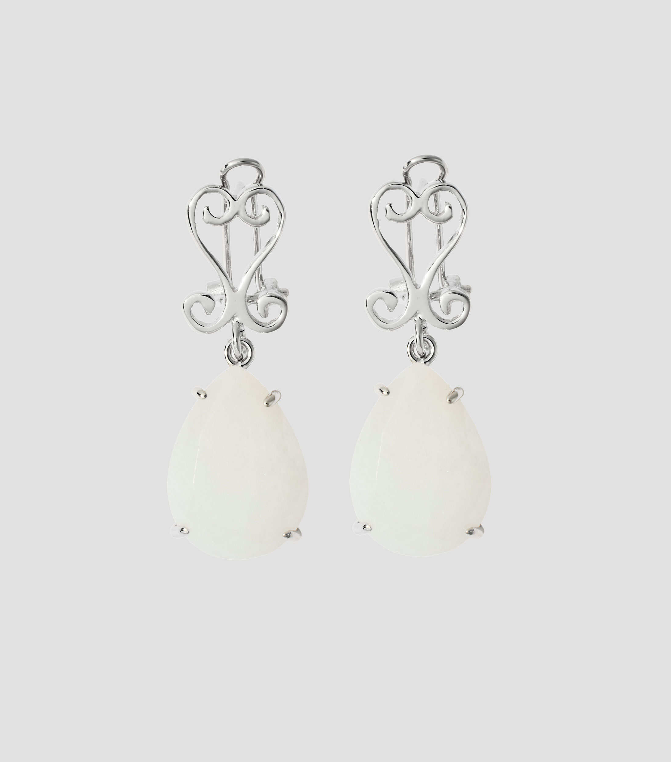 Aretes en plata con piedra en forma de gota Mujer
