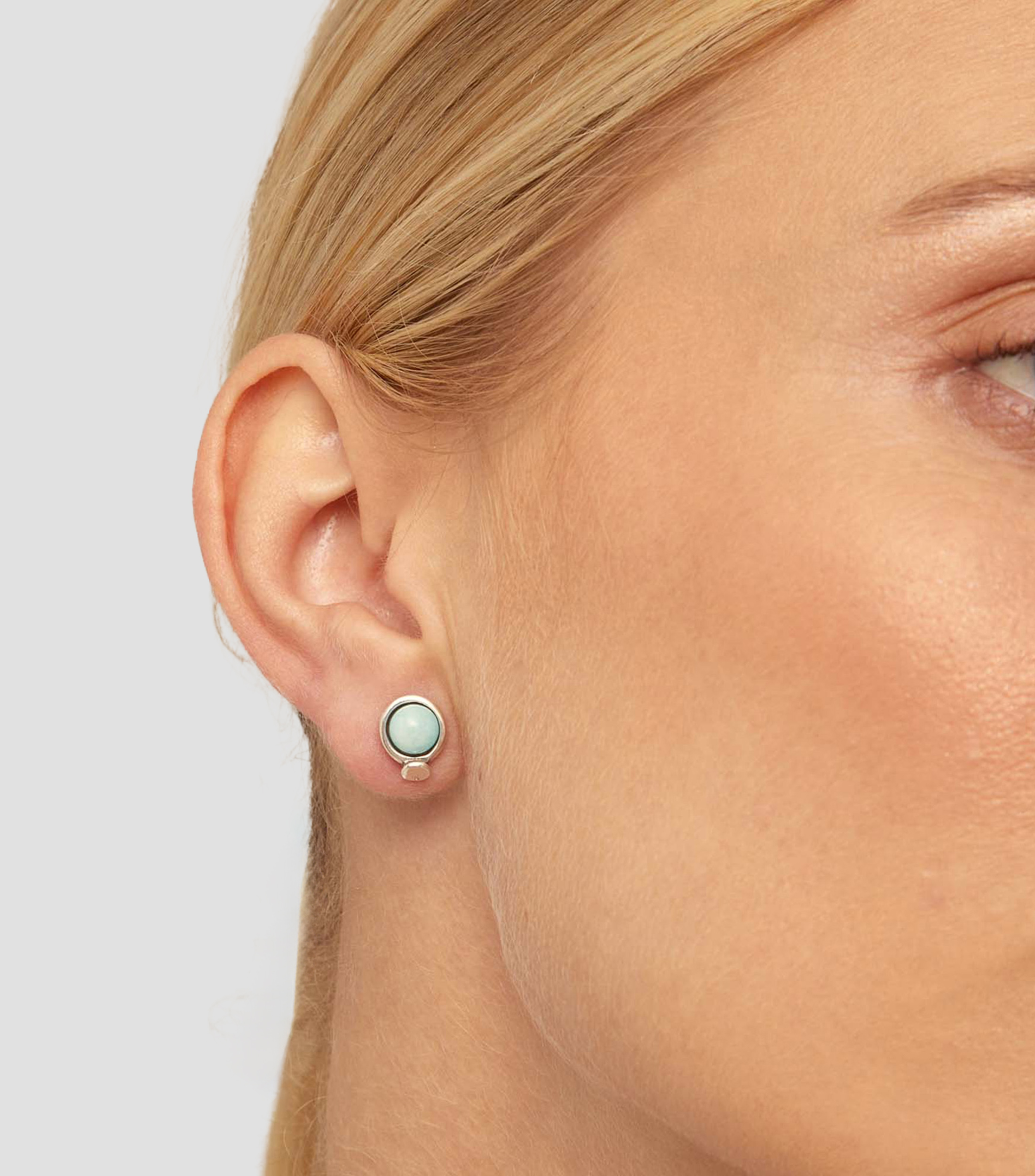 Arete con cristal facetado Mujer