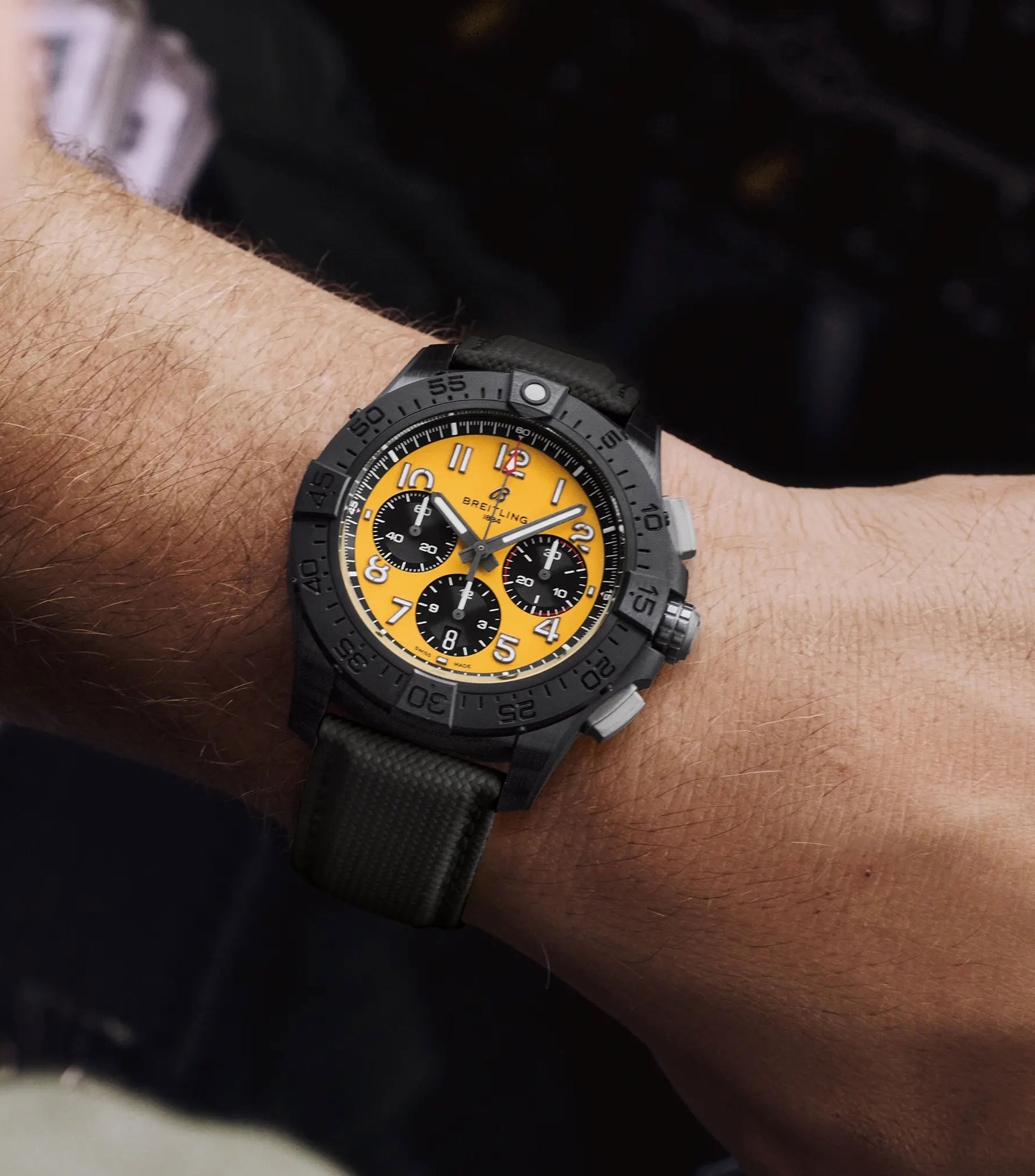 Reloj para hombre Avenger B01 Chonograph 44 Night Mission Casual Negro