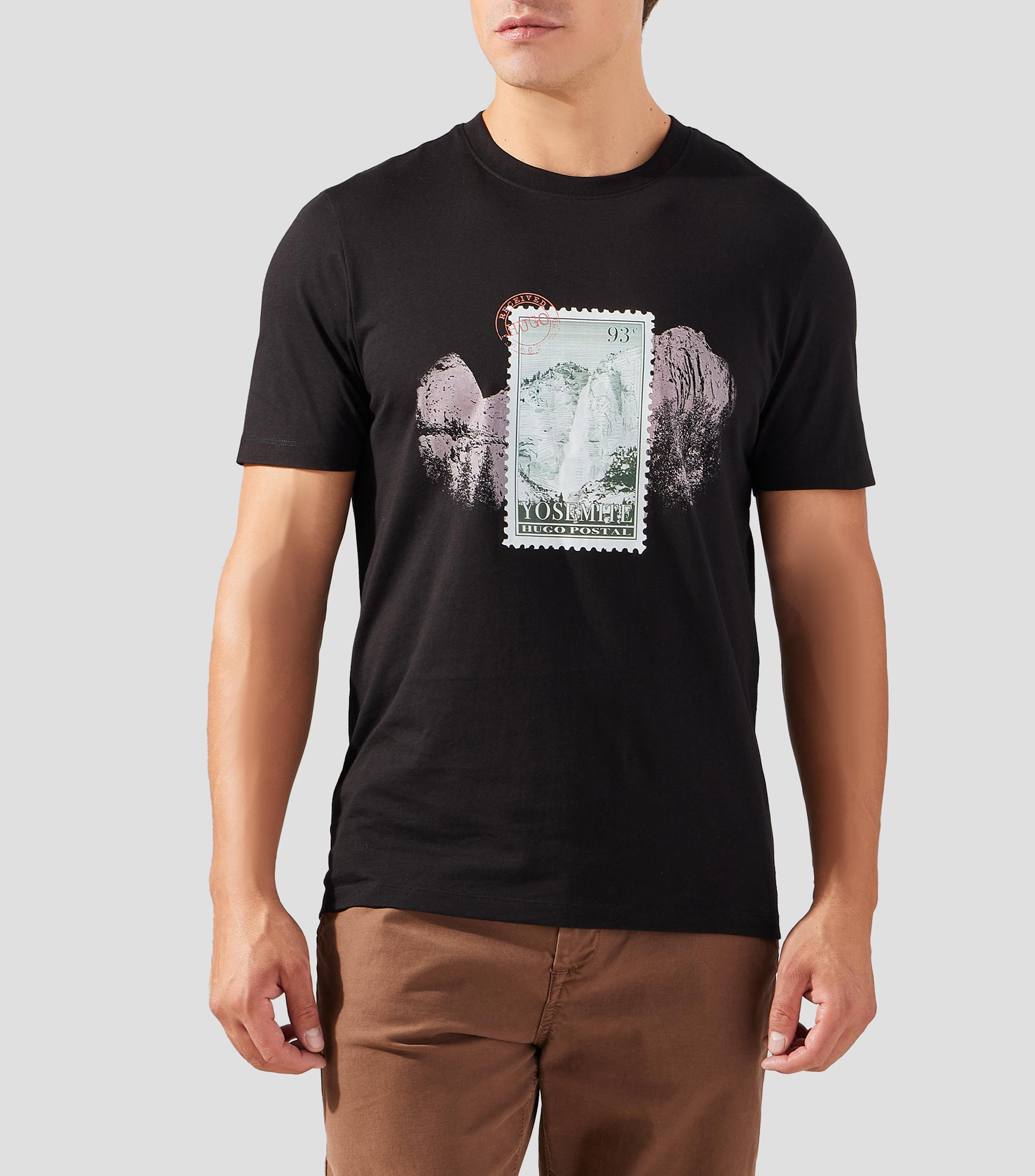 Playera cuello redondo manga corta estampada Hombre