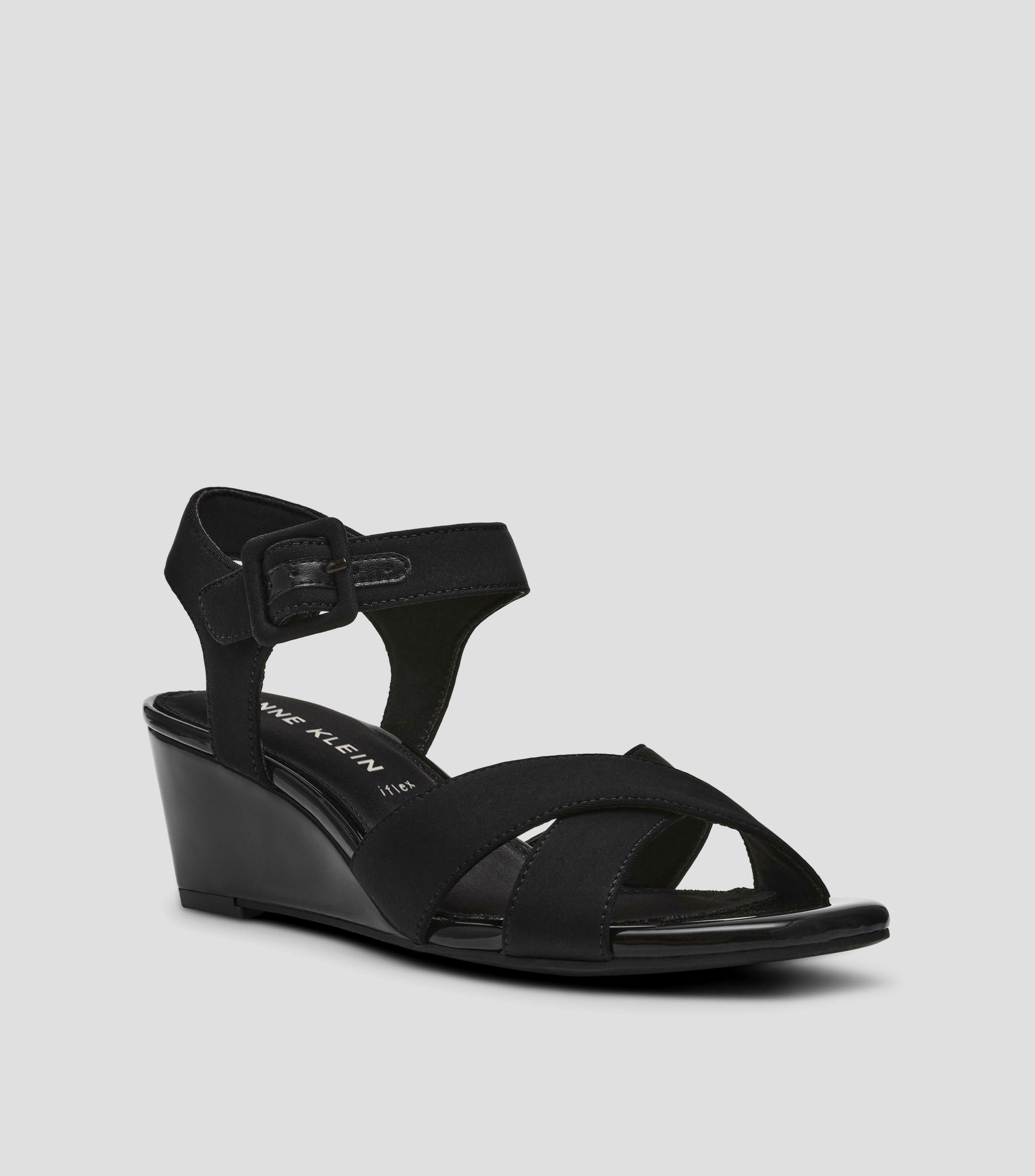 Sandalias con tacón bajo de cuña Mujer