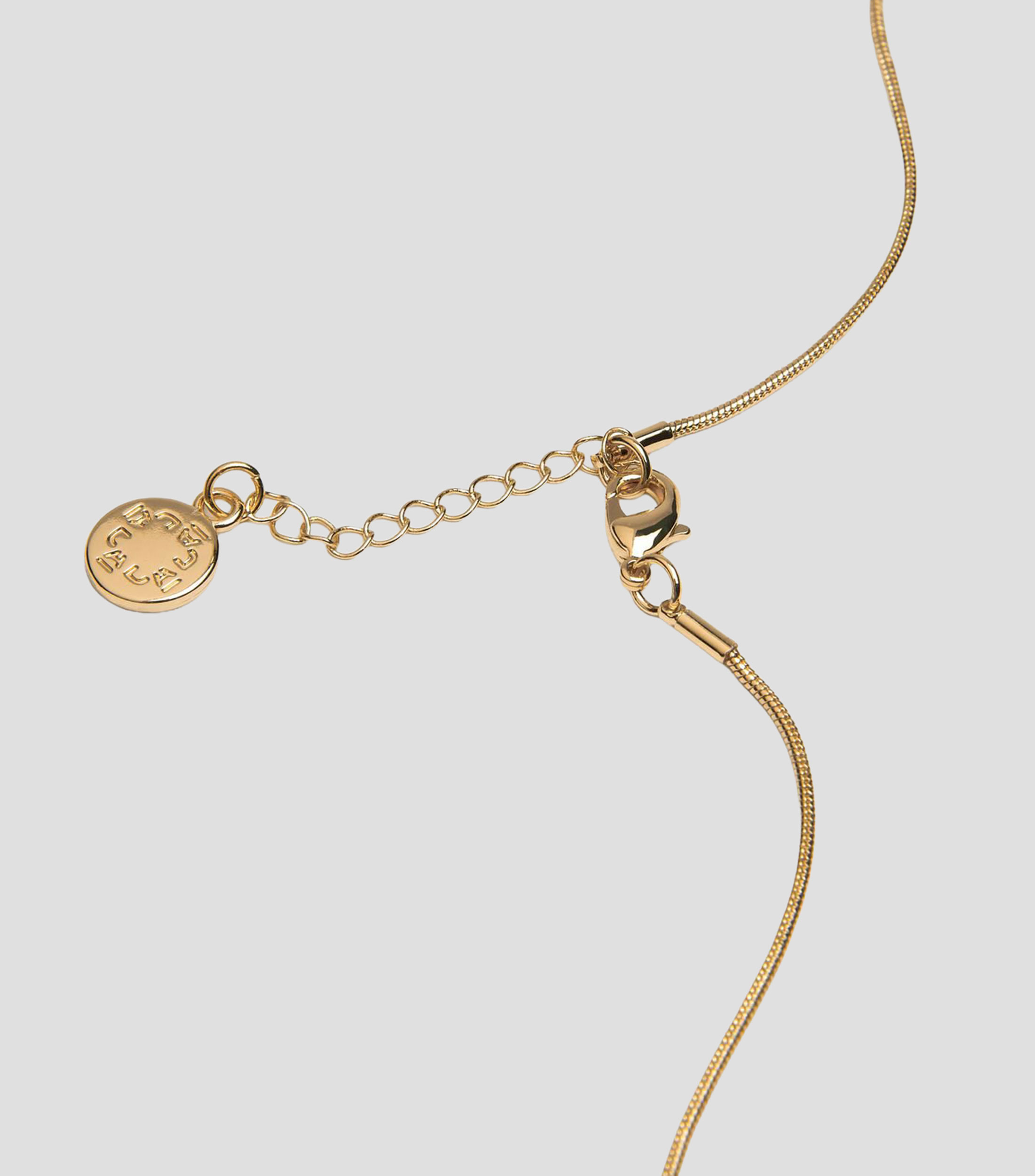 Collar largo con dije triangular Mujer