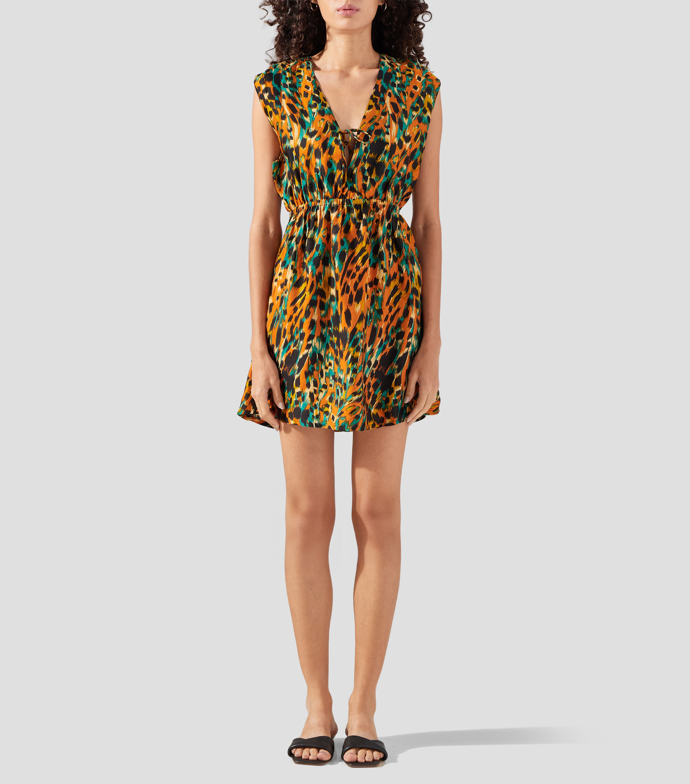 Vestido corto estampado Mujer