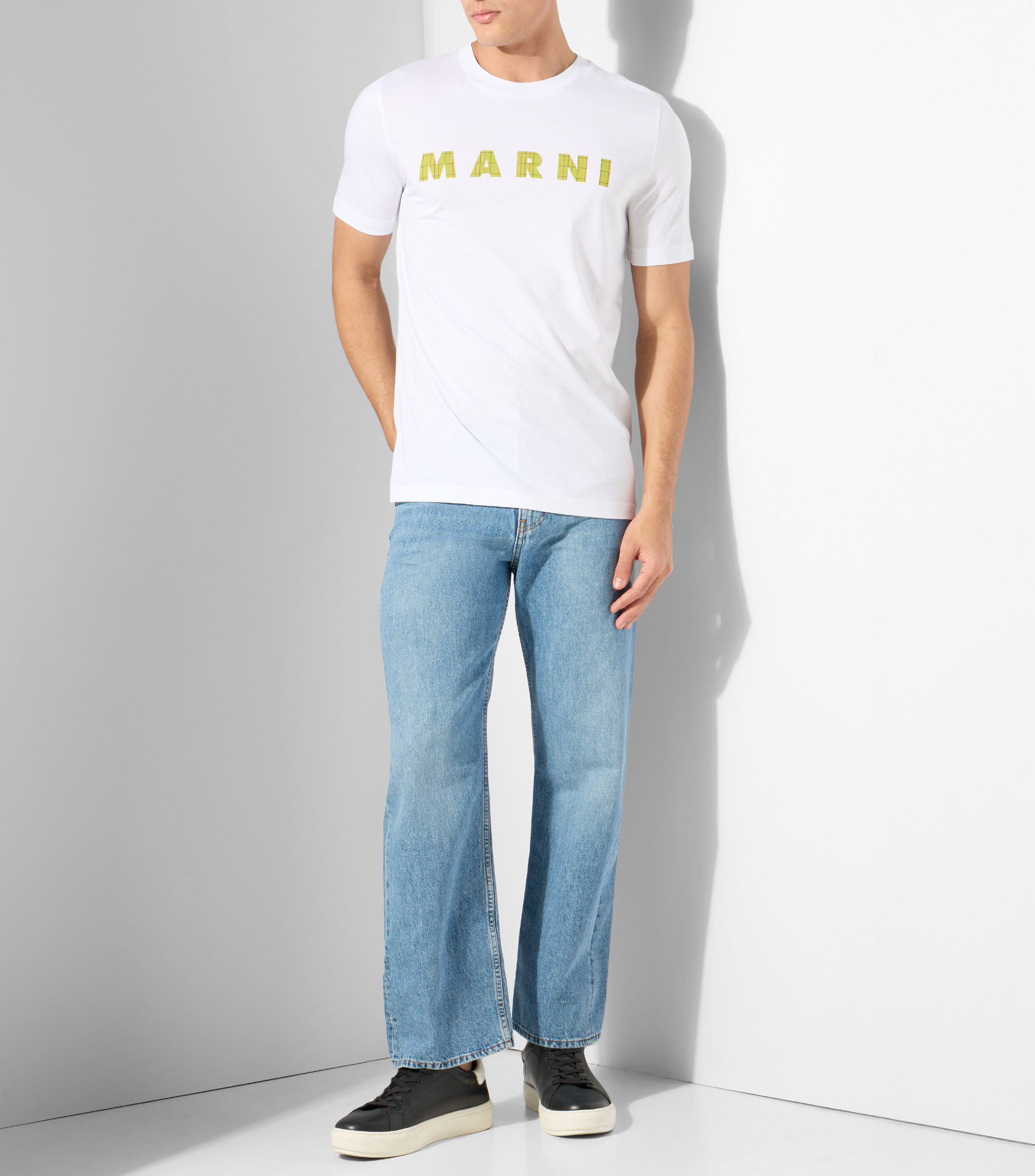 Playera de cuello redondo con manga corta estampada Hombre