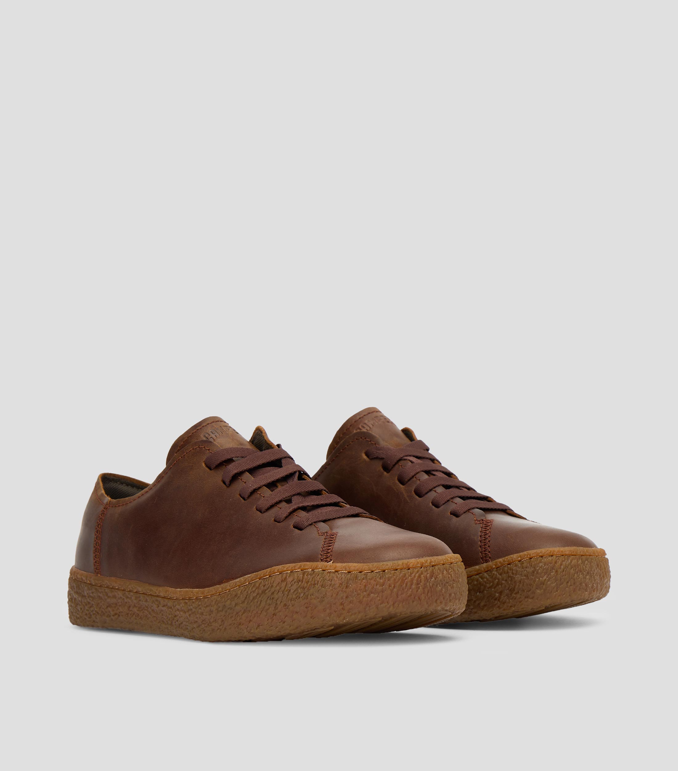 Tenis casuales en piel Hombre