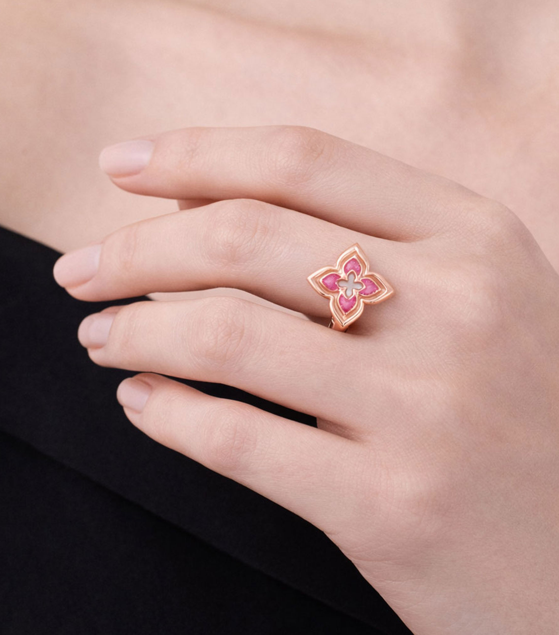 Anillo en oro rosa de 18 kilates con diamantes y rodonita Princesa Veneciana Mujer