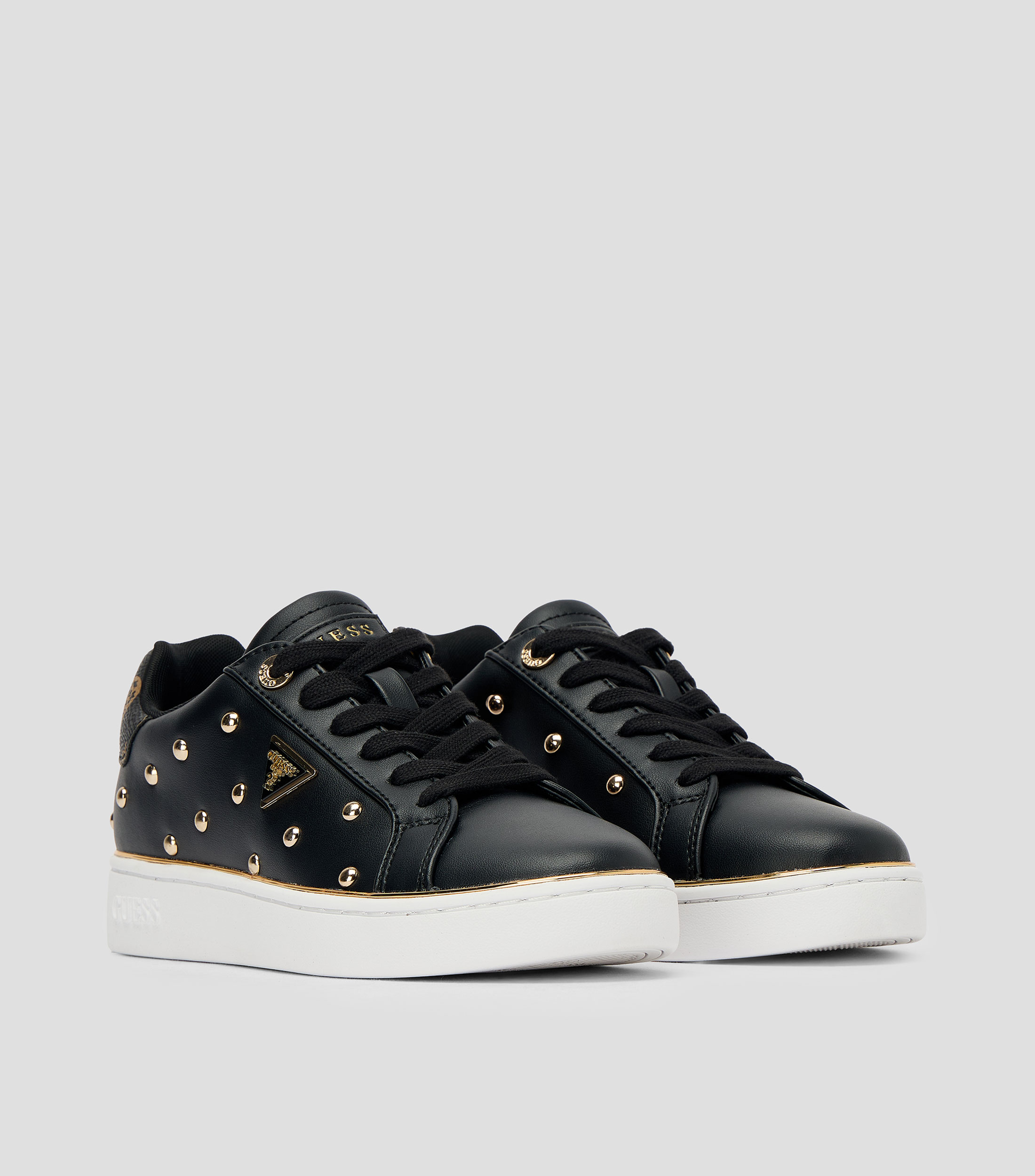 Tenis casuales con remaches Mujer