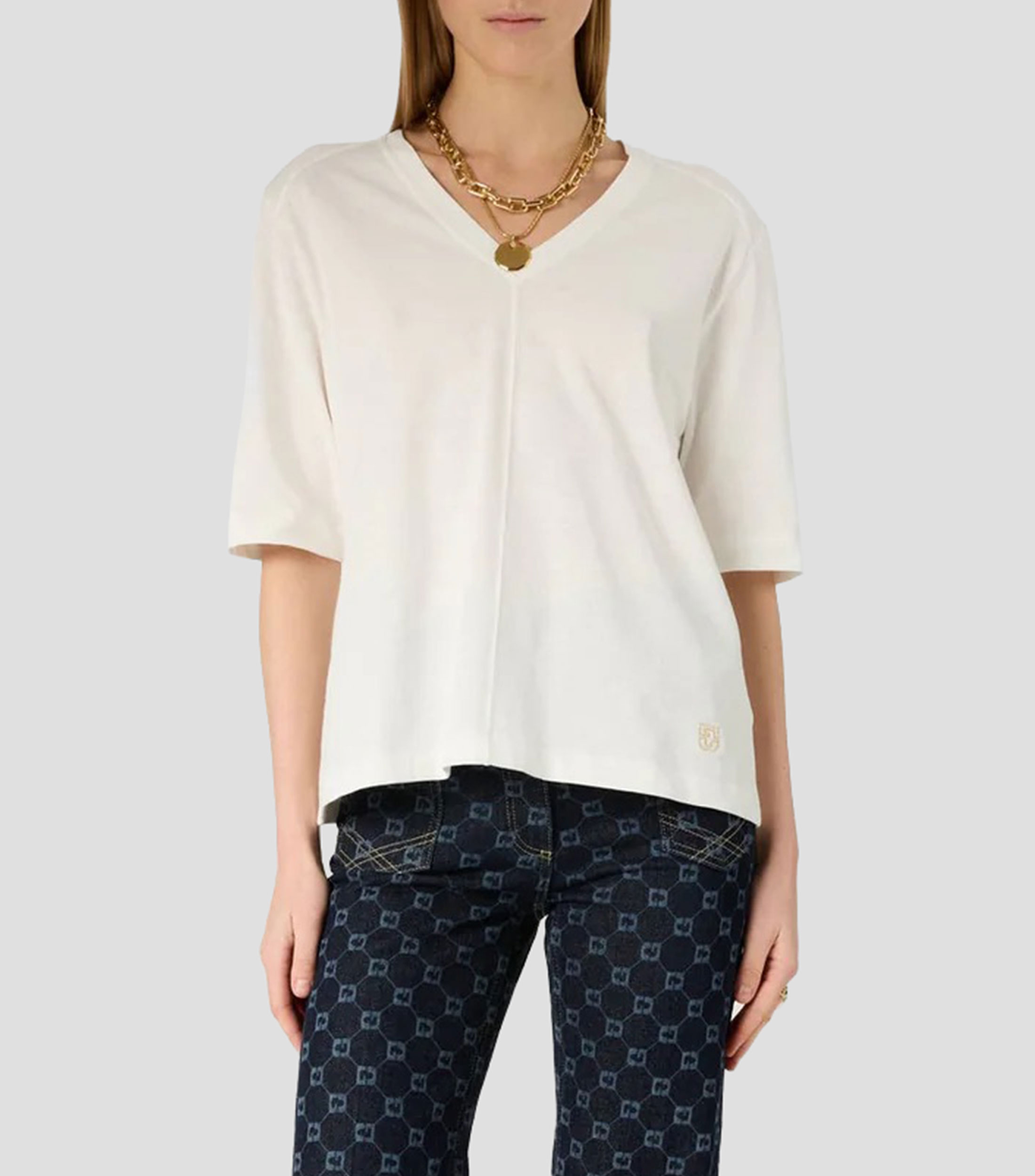Playera cuello V manga corta lisa Mujer