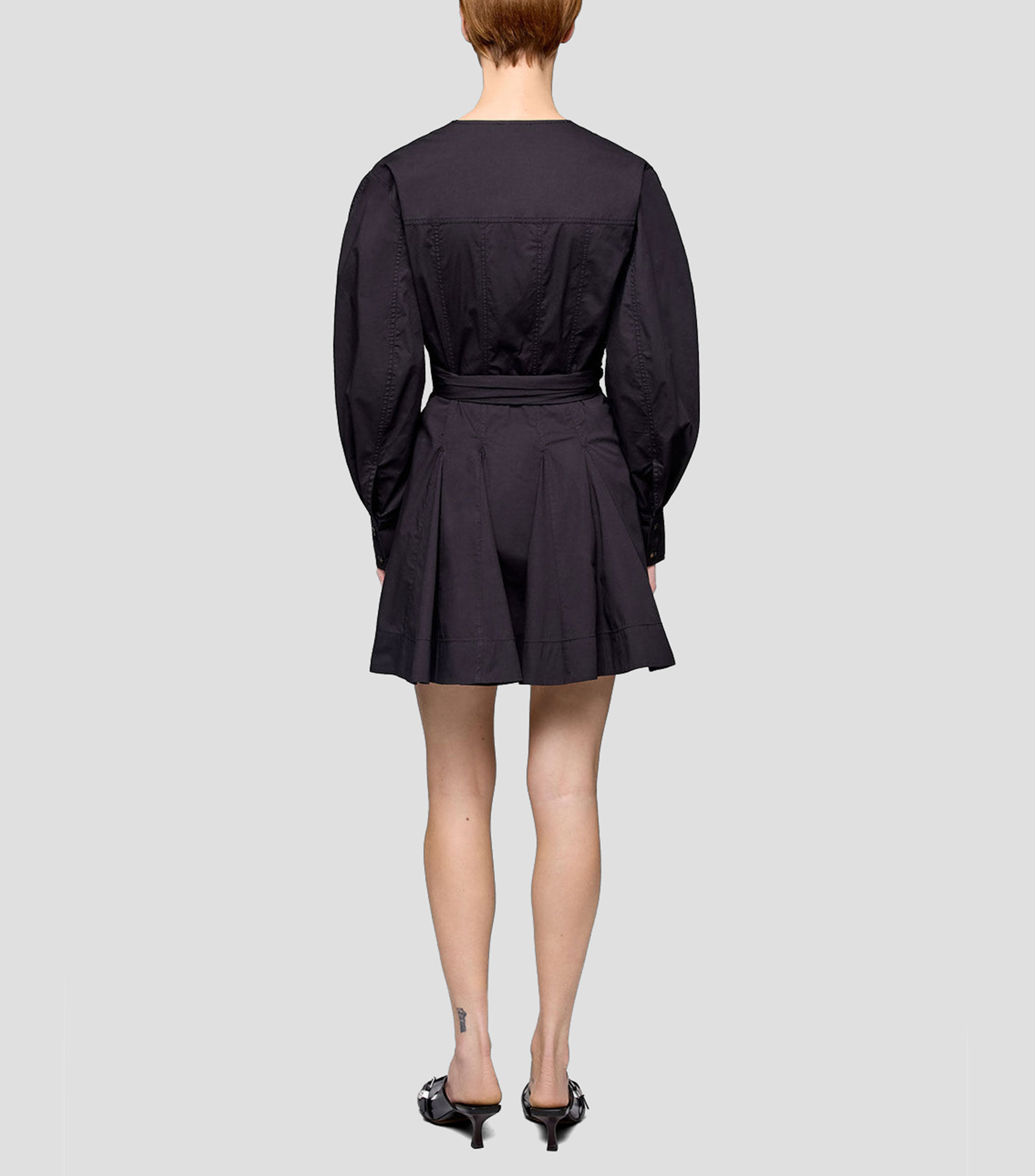 Vestido corto liso Mujer