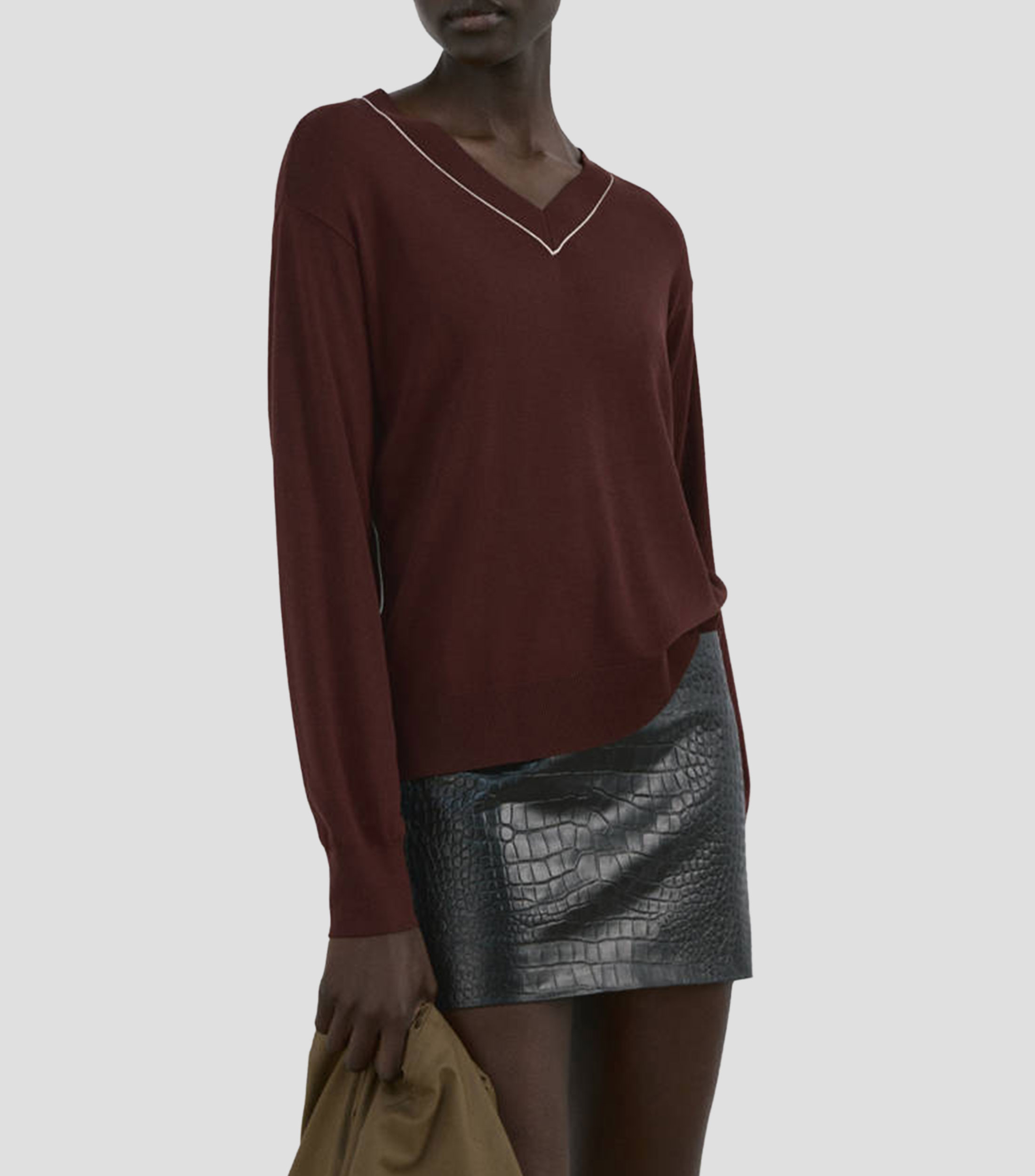 Suéter cuello V Mujer
