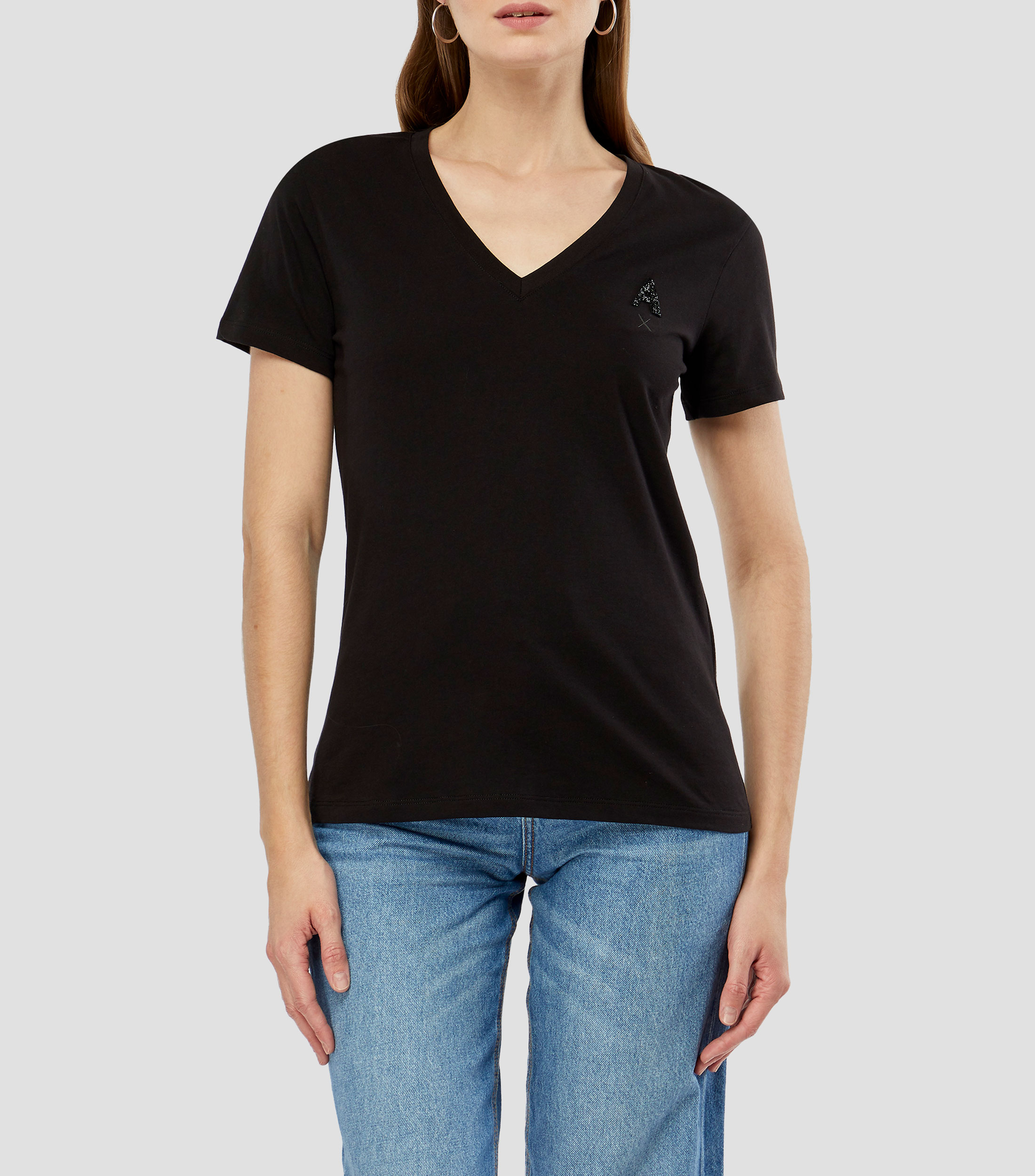 Playera cuello V manga corta lisa Mujer