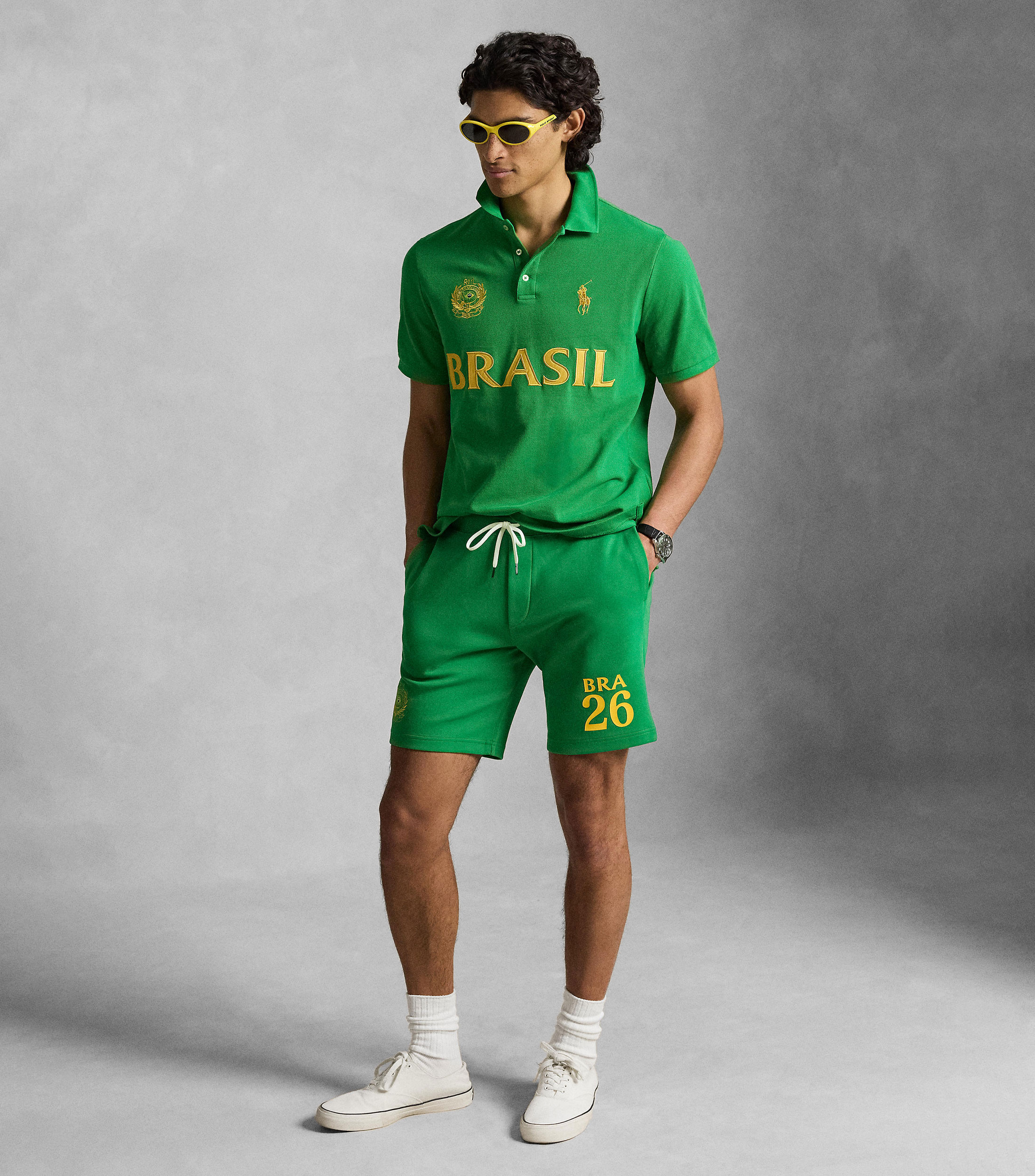 Playera tipo polo con manga corta bordada Hombre