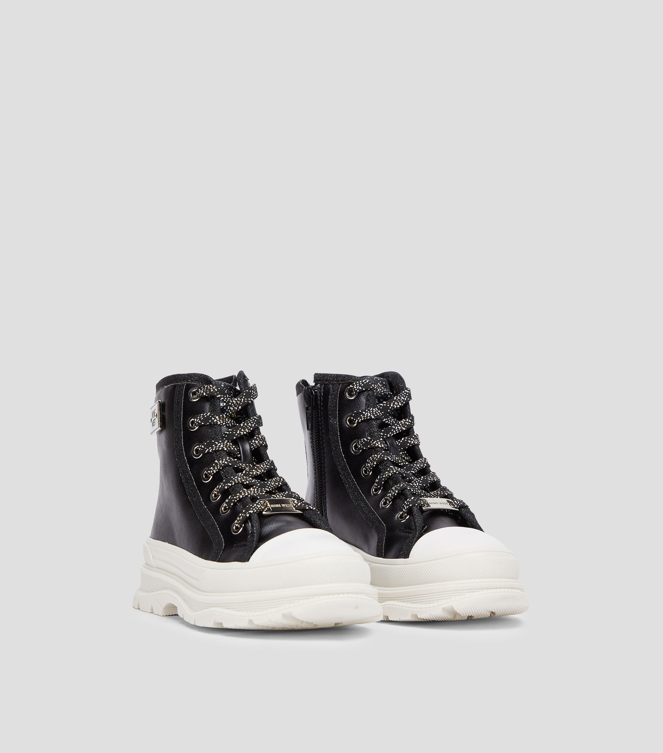Tenis casuales tipo botin Nina