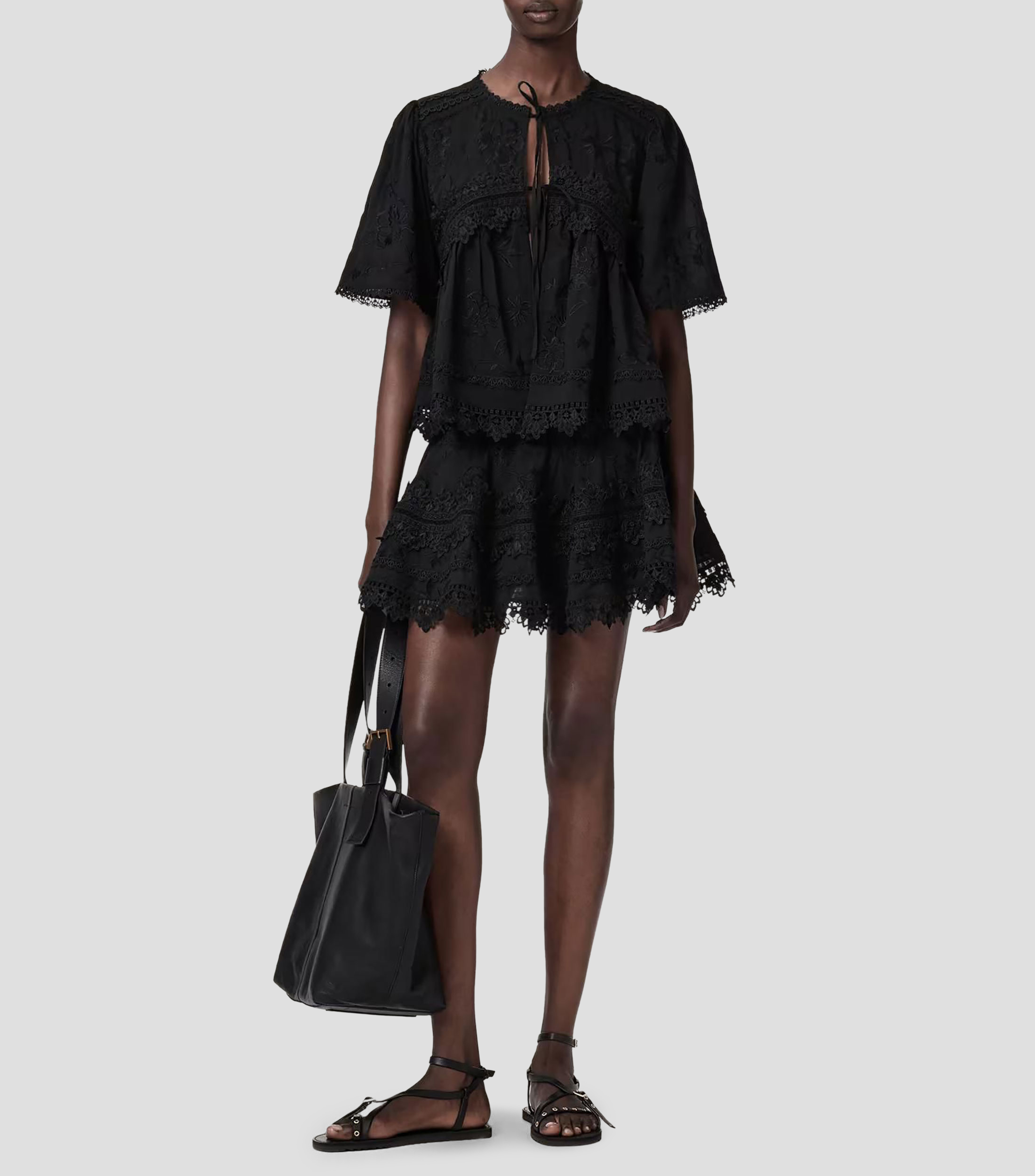 Blusa lisa son detalle decorativo manga corta Mujer