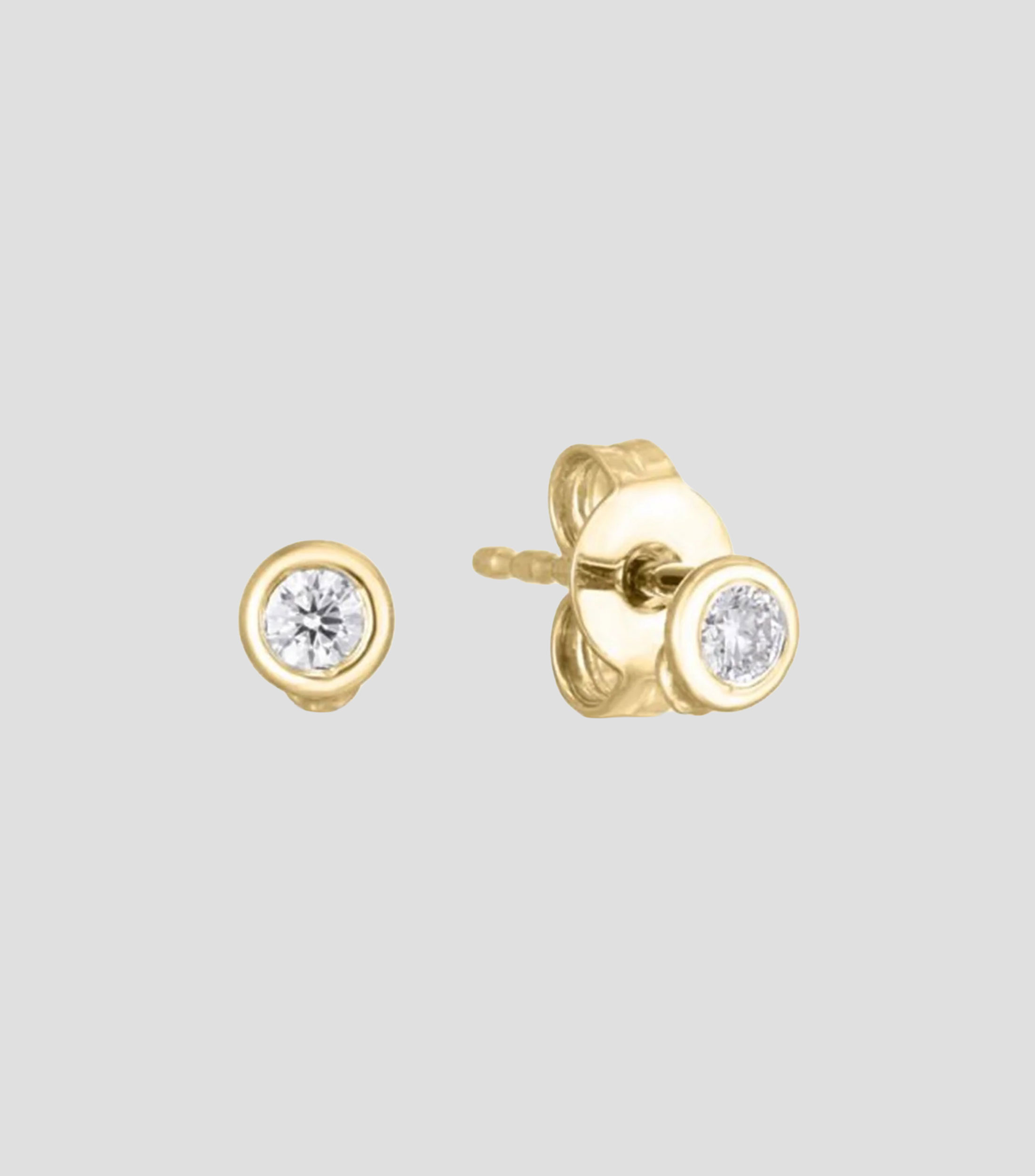 Aretes en Oro de 18 Kilates Tiny Mujer