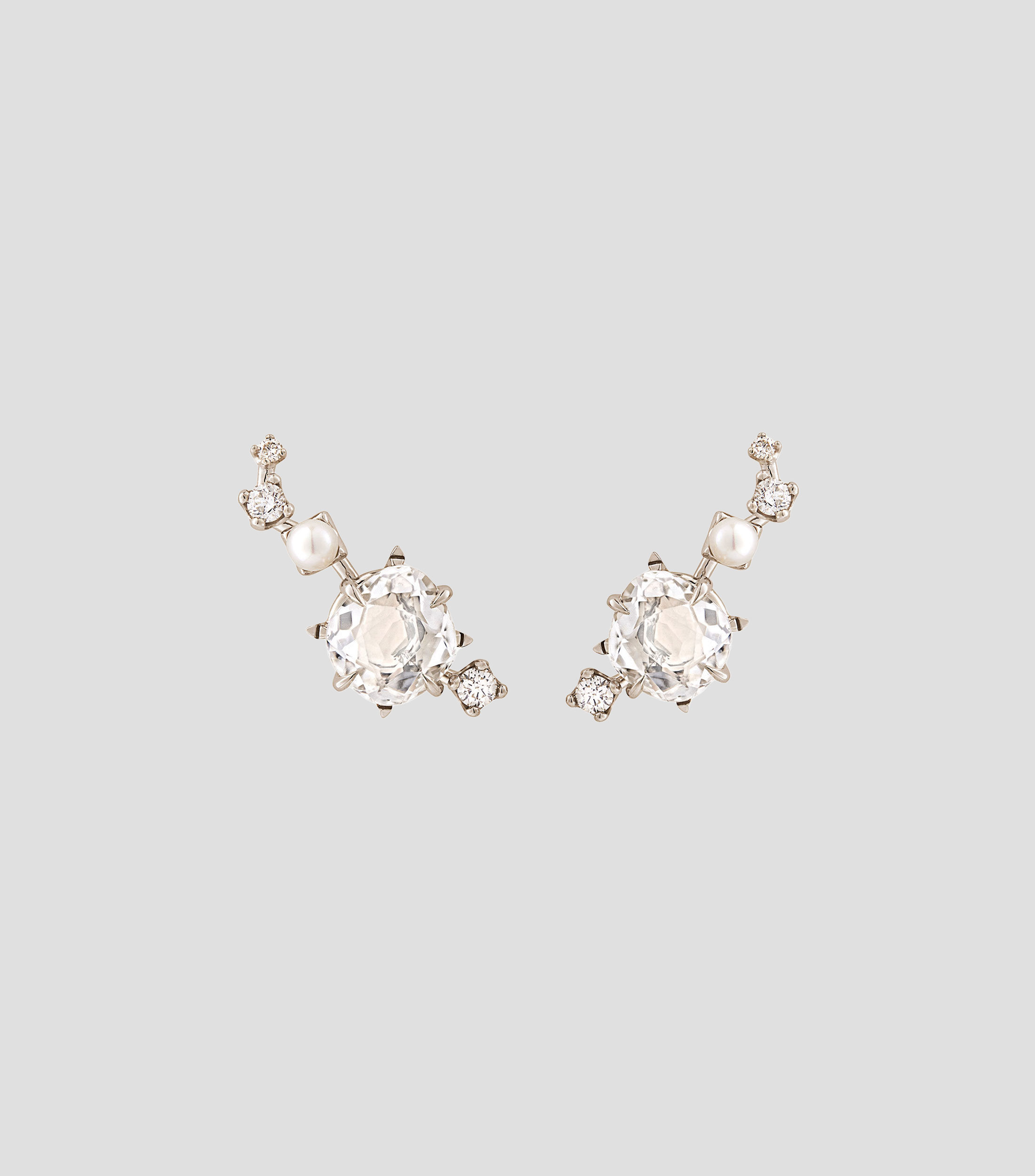 Aretes en oro de 18 kilates con perla y diamantes Gravity Mujer