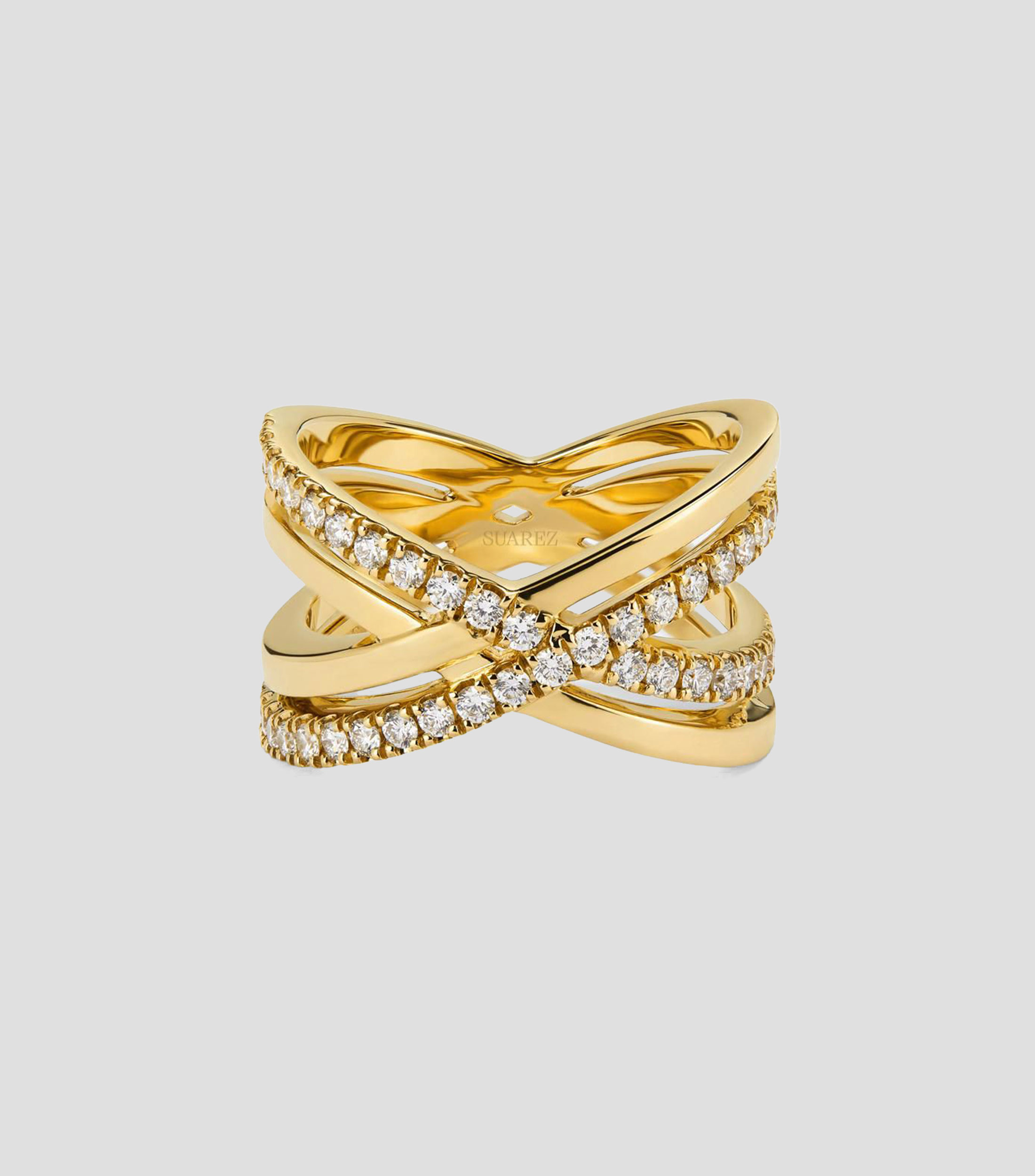 Anillo cruzado en Oro amarillo de 18 Kilates con 40 diamantes en talla brillante Mujer