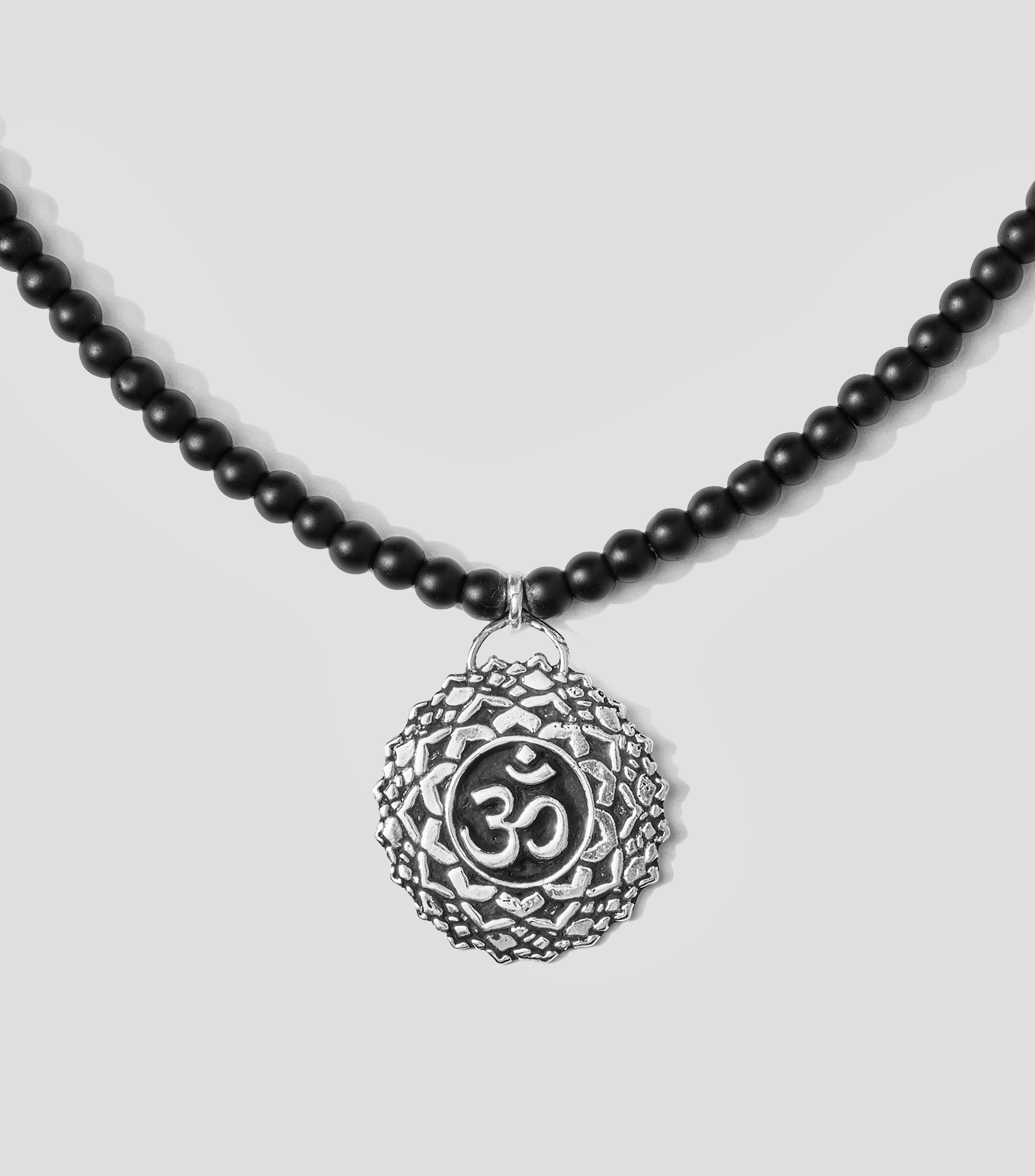 Dije en plata .925 flor de loto Hombre