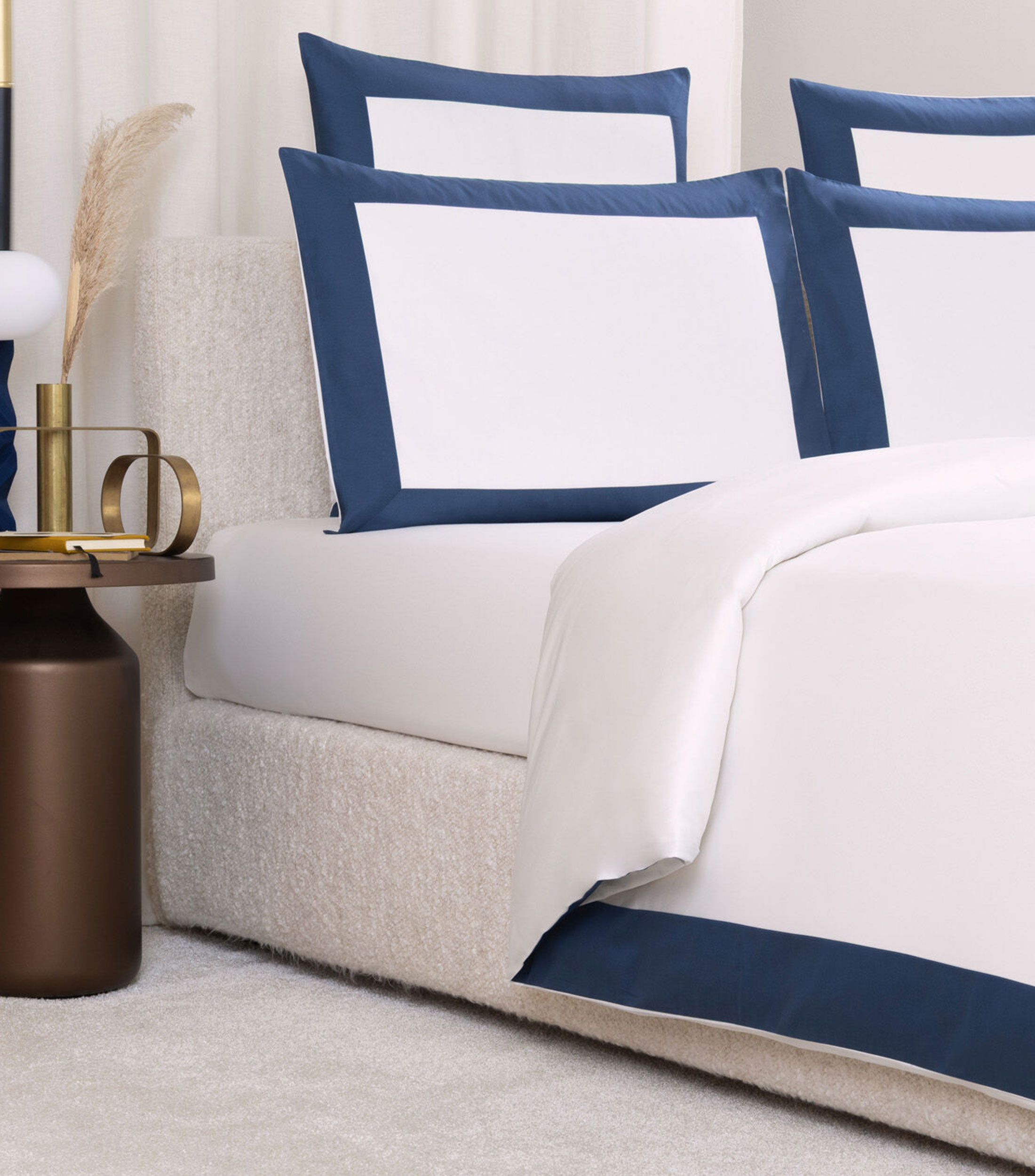 Funda para duvet king size en algodón Bold blanco con azul