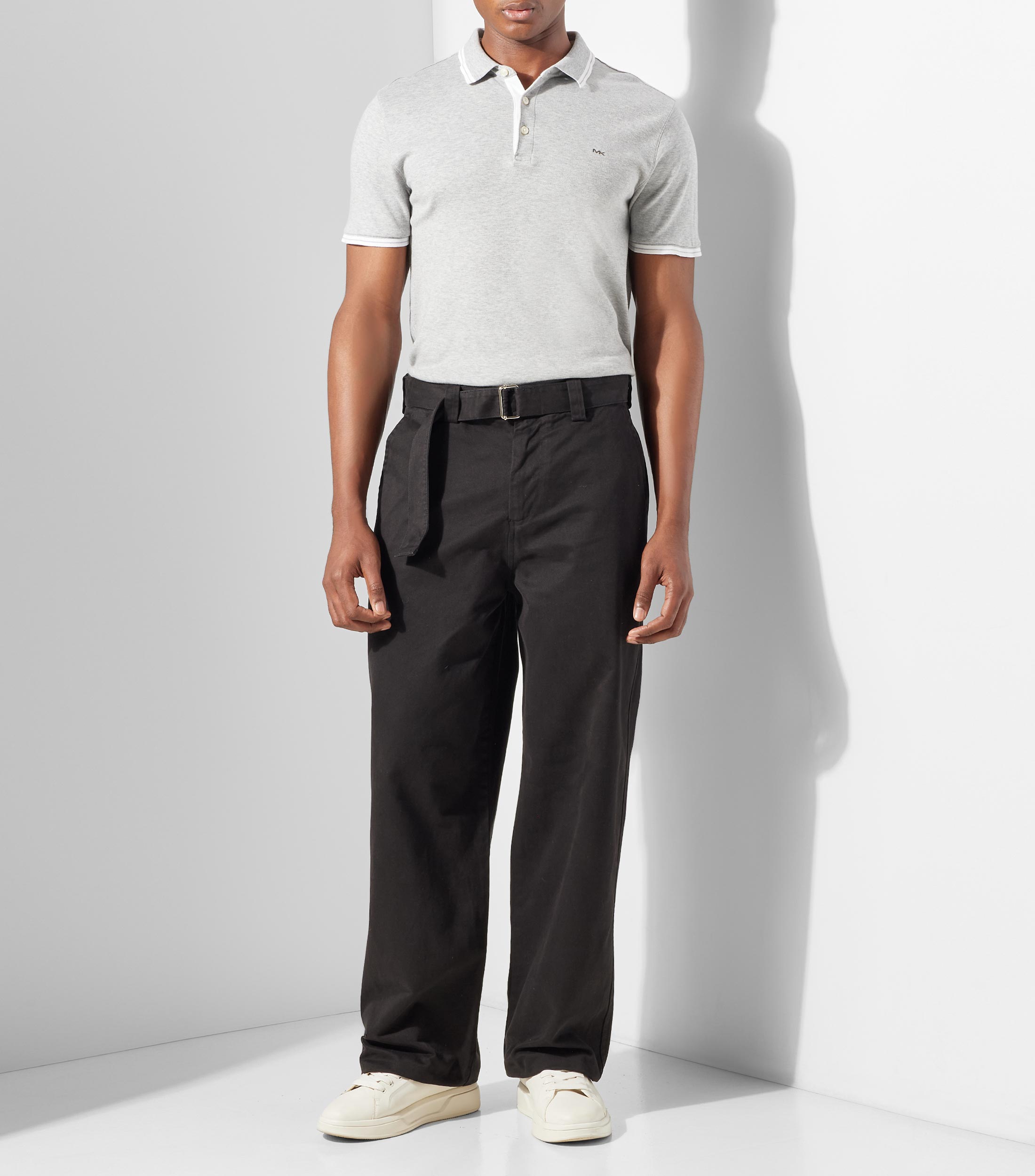 Pantalón con cinturón Hombre