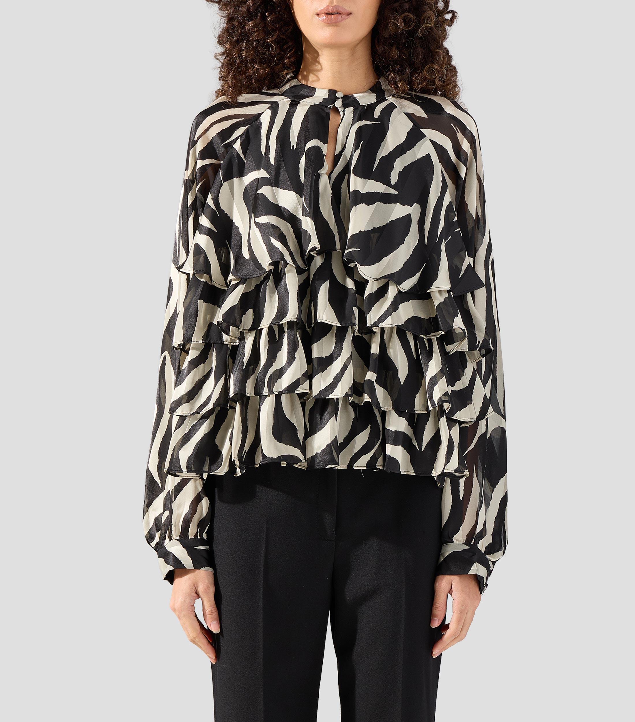 Blusa estampada manga larga Mujer