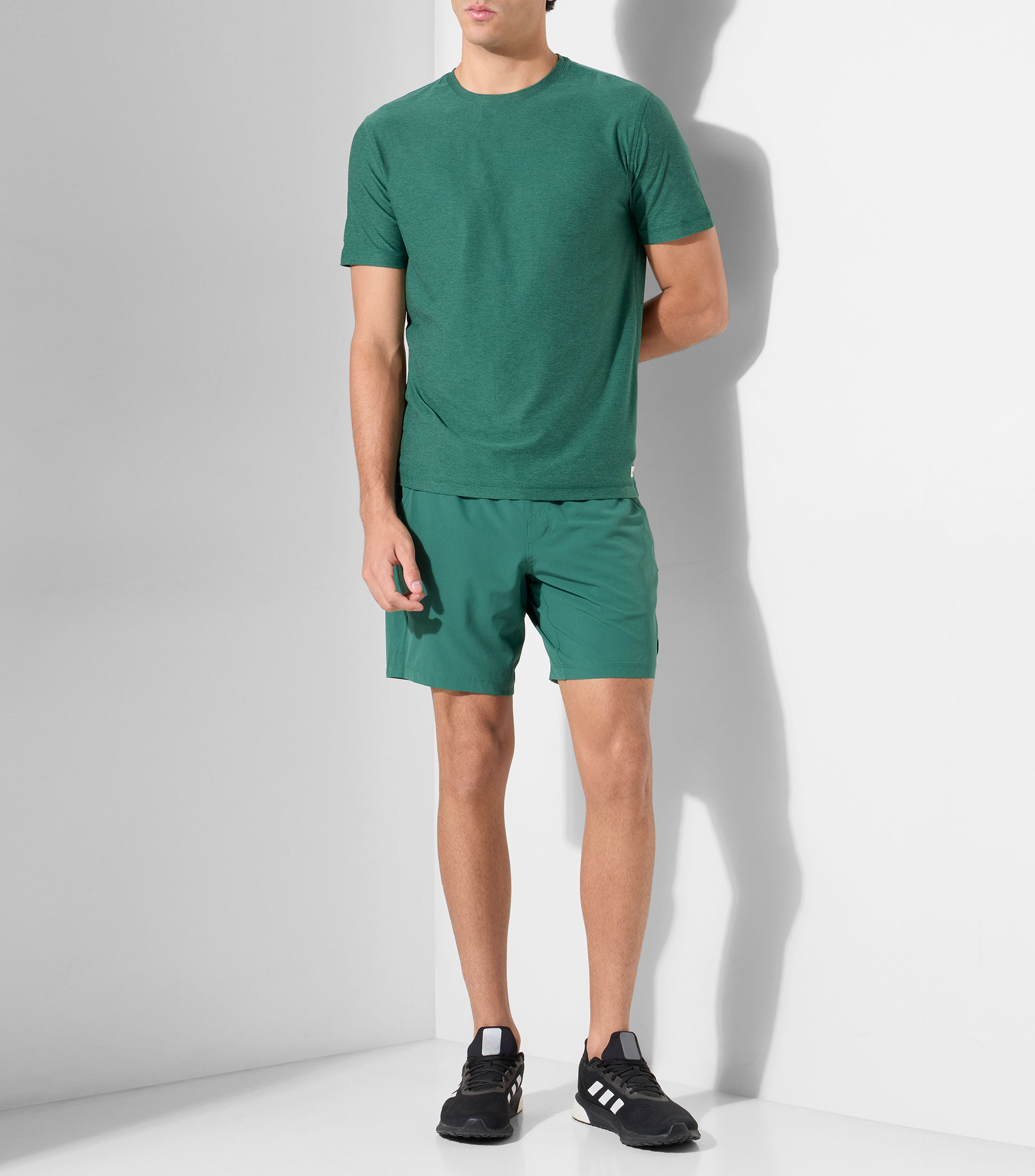 Short para entrenamiento liso Hombre