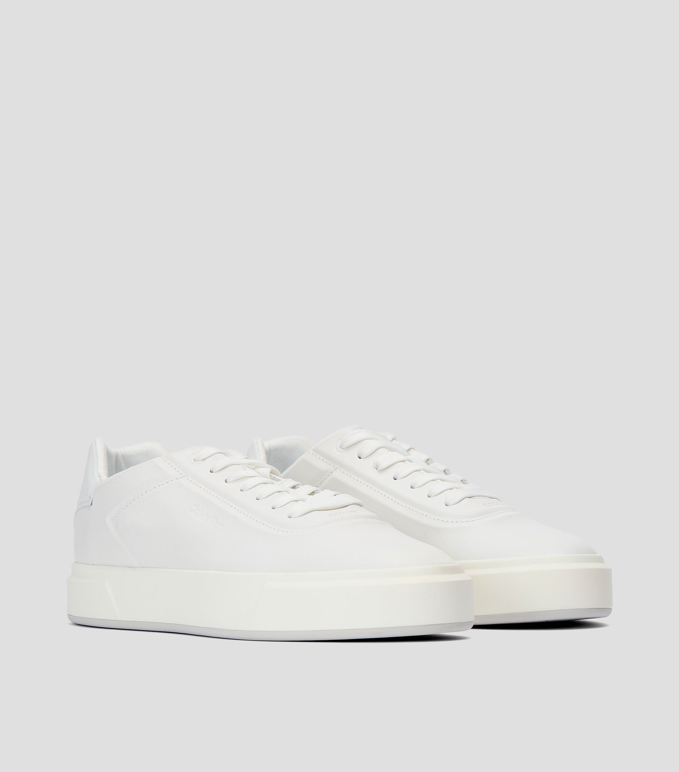 Tenis casuales en piel Hombre