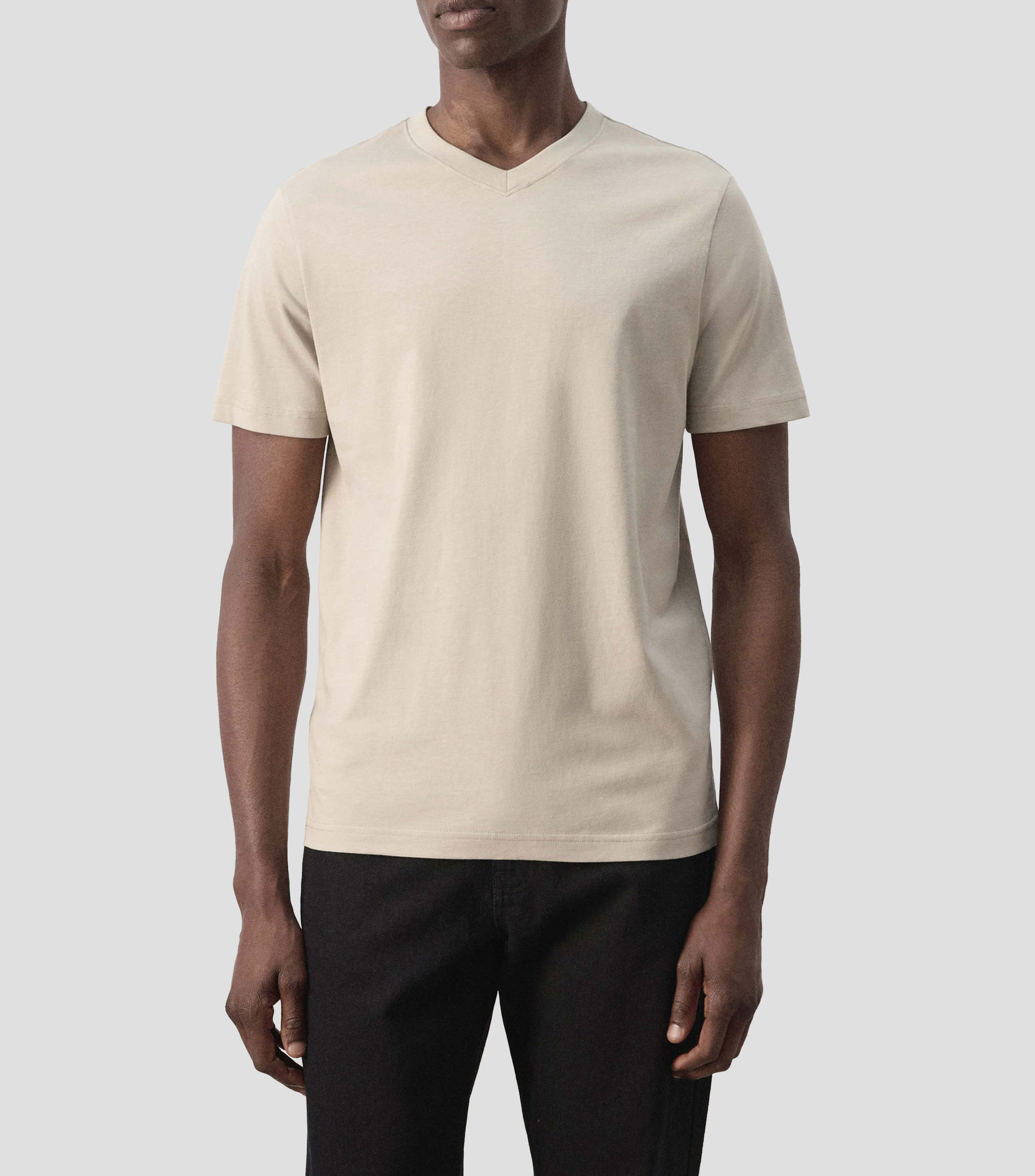 Playera cuello V manga corta liso Hombre