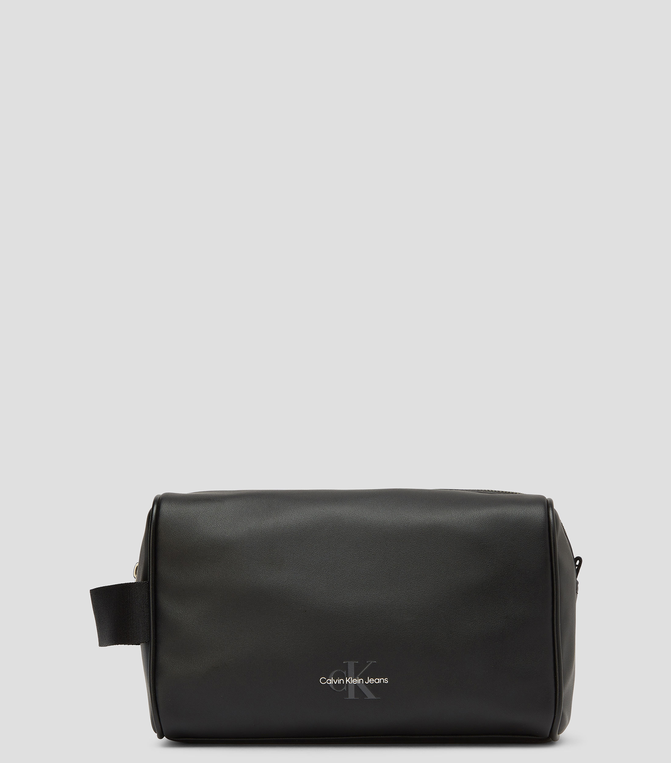 Calvin Klein Neceser Negro Liso Hombre El Palacio De Hierro calvin-klein-neceser-negro-liso-hombre-el-palacio-de-hierro