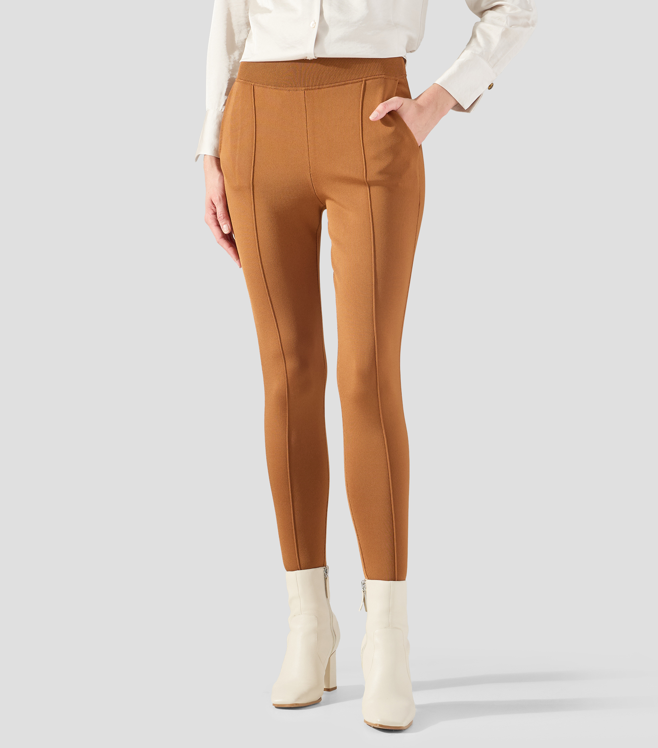 Pantalón casual Mujer