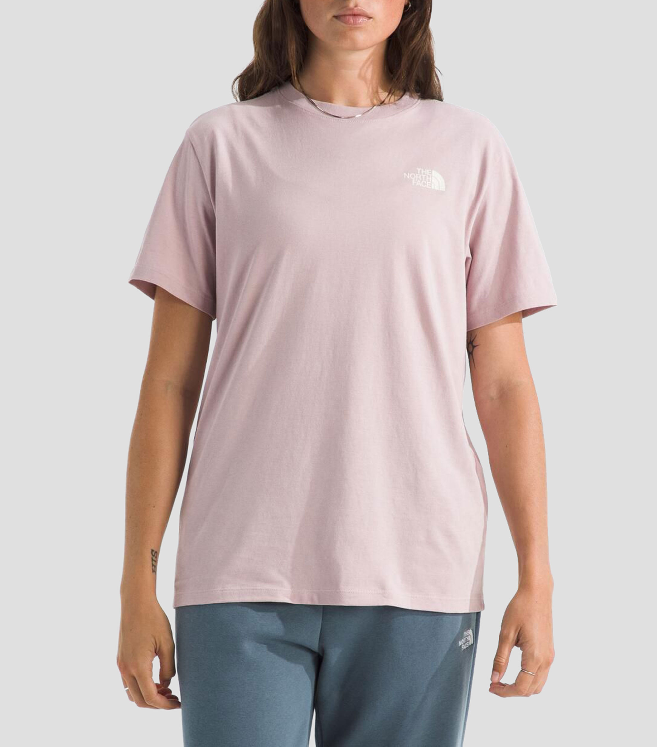 Playera cuello redondo manga corta Explore Pin estampada Mujer