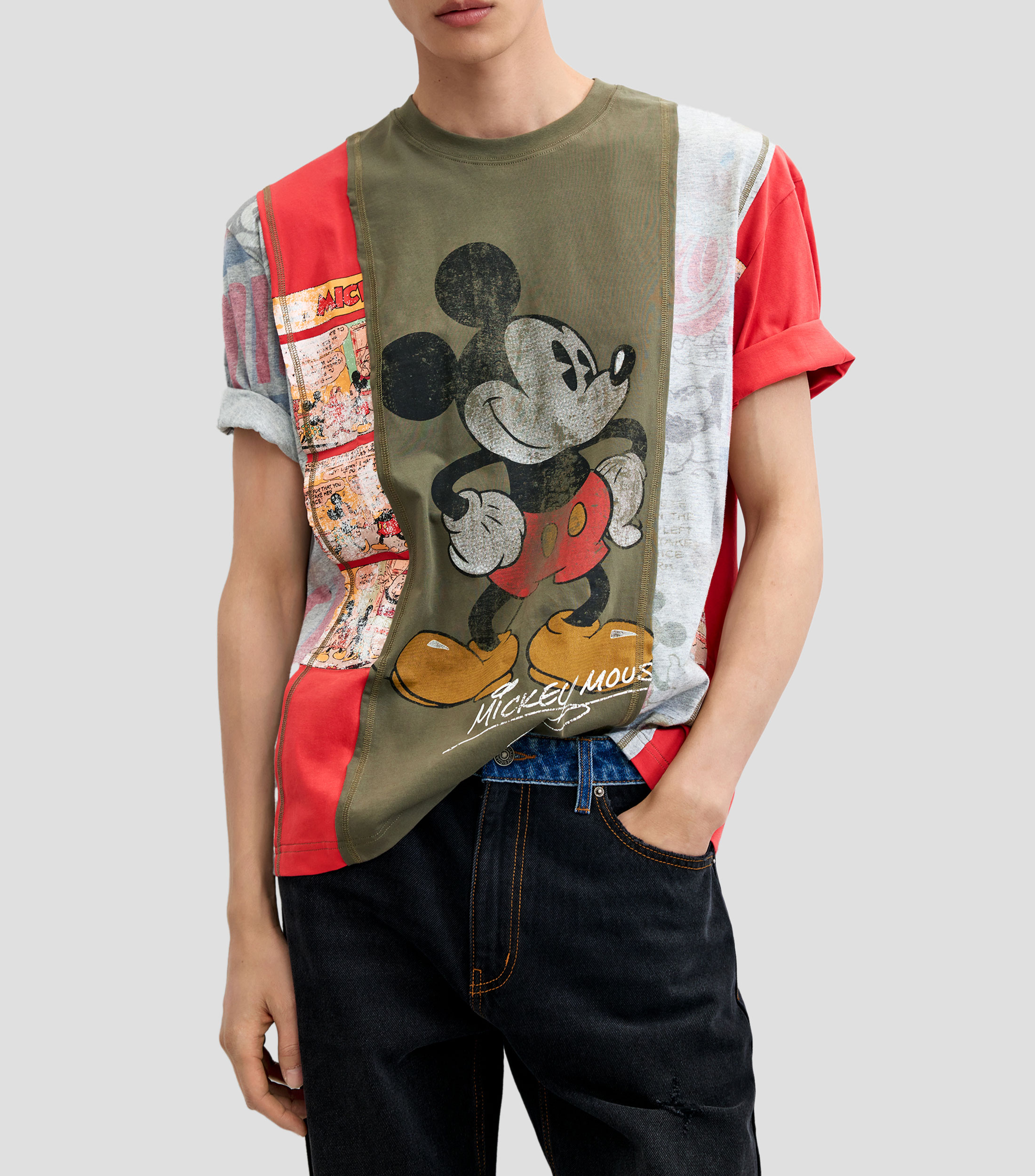 Playera cuello redondo manga corta estampada Hombre