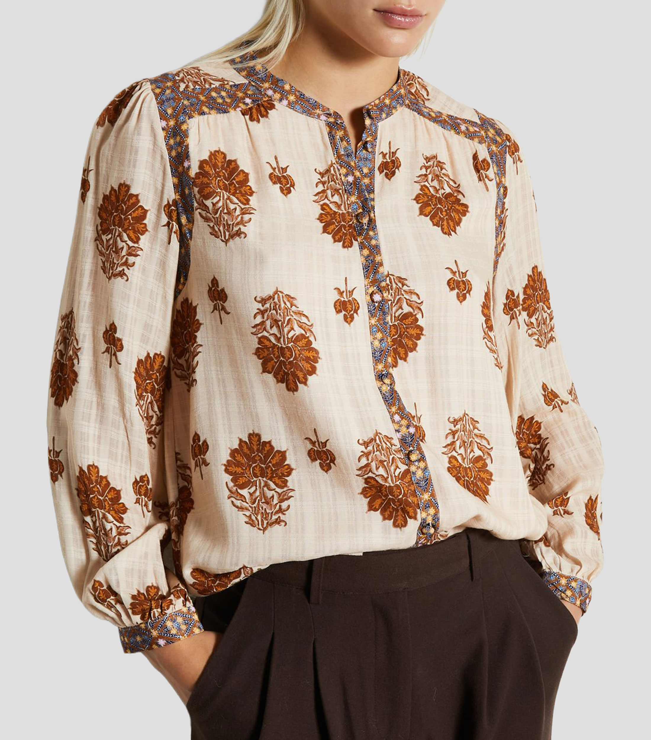 Blusa estampada manga larga Mujer