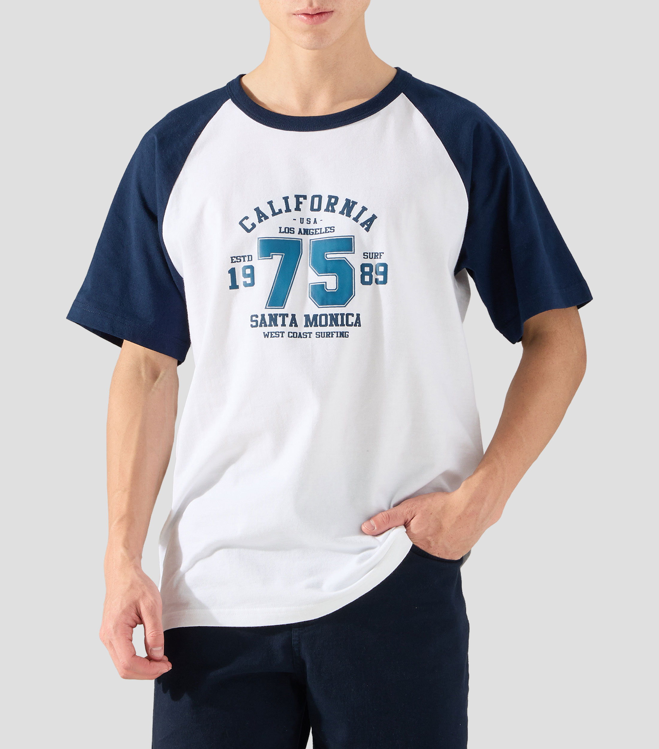 Playera de cuello redondo con manga corta estampada Hombre