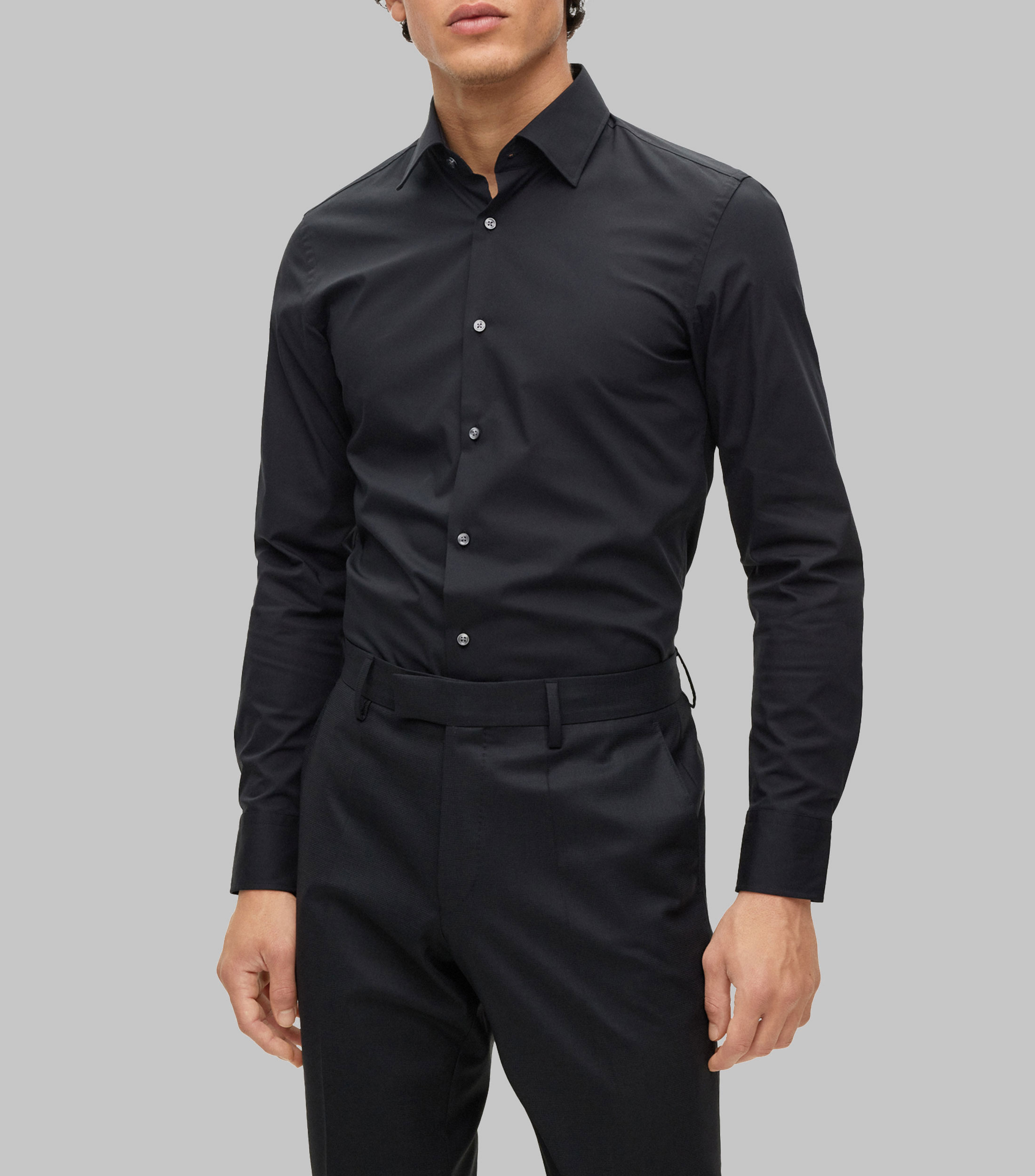 Camisa slim fit en popelín de algodón elástico de planchado fácil Hombre