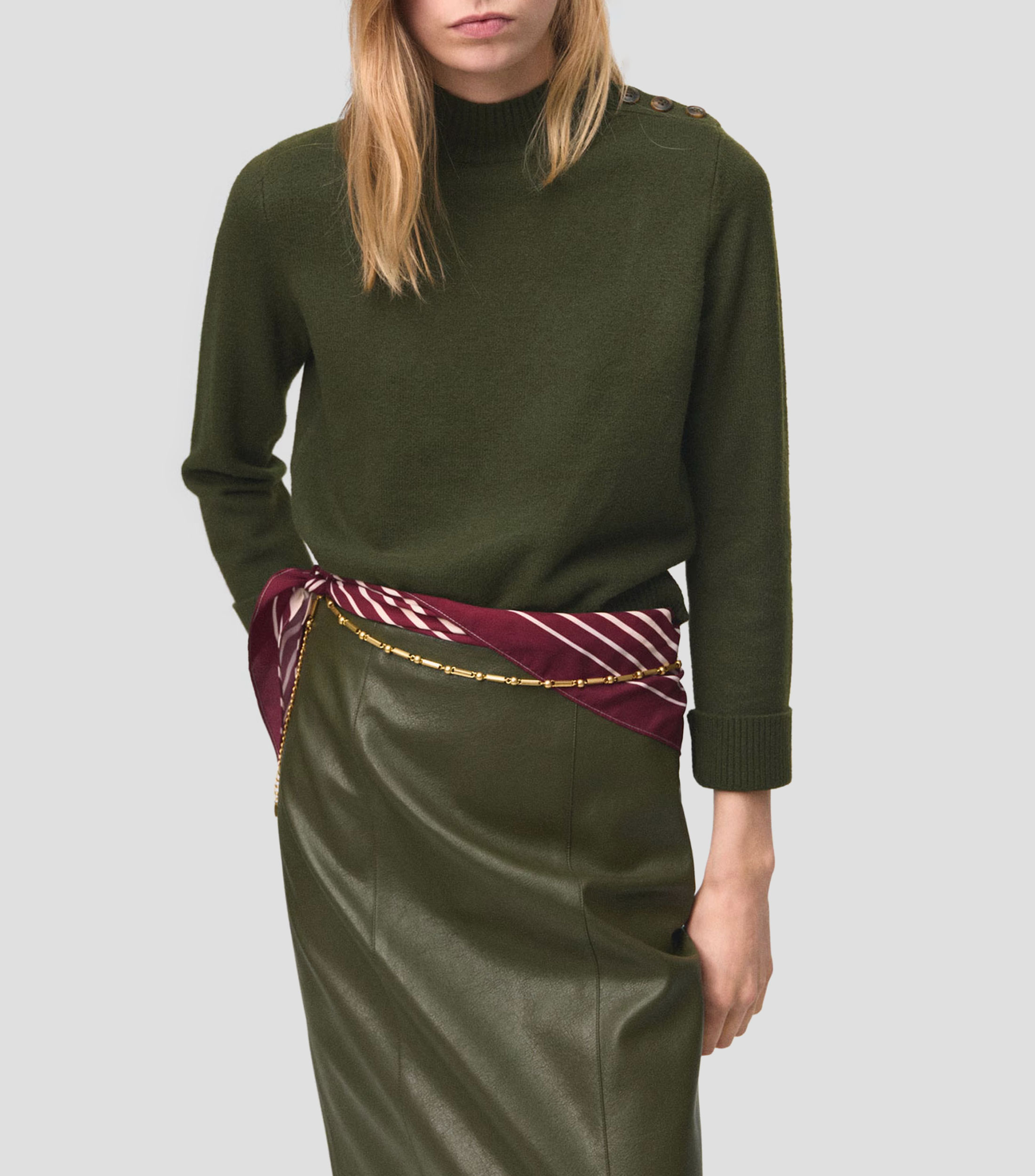 Suéter cuello perkins Mujer