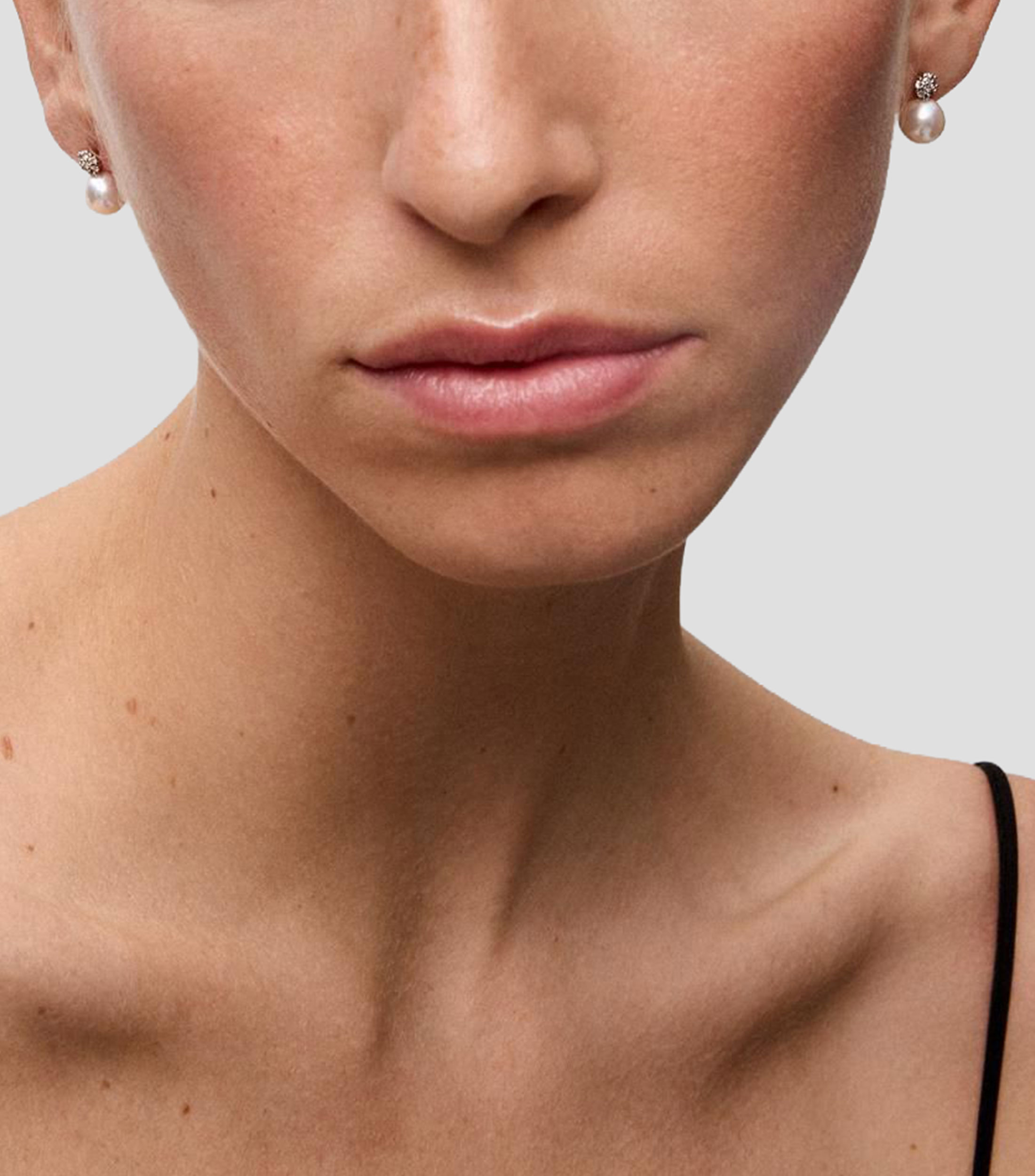 Aretes en Oro Blanco de 18 kilates con piedras Mujer