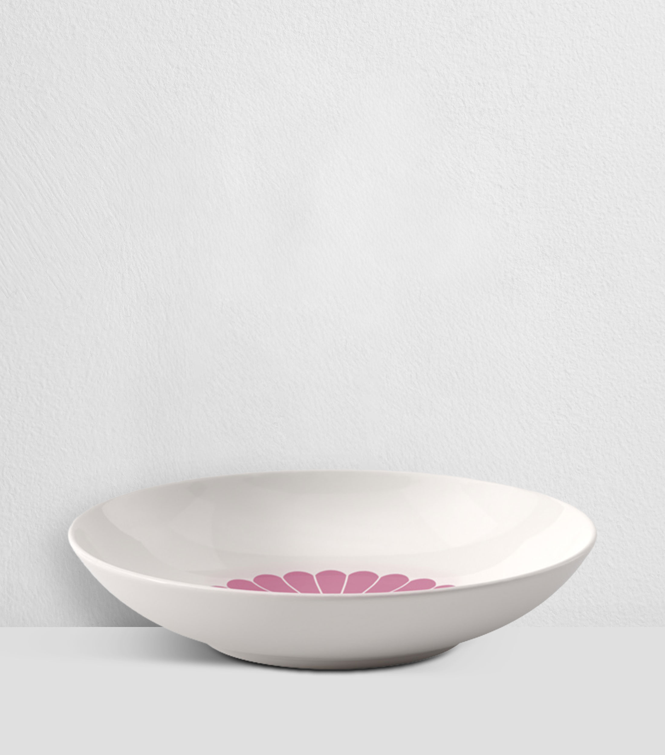 Plato para Pasta Fleur Cassis en Porcelana