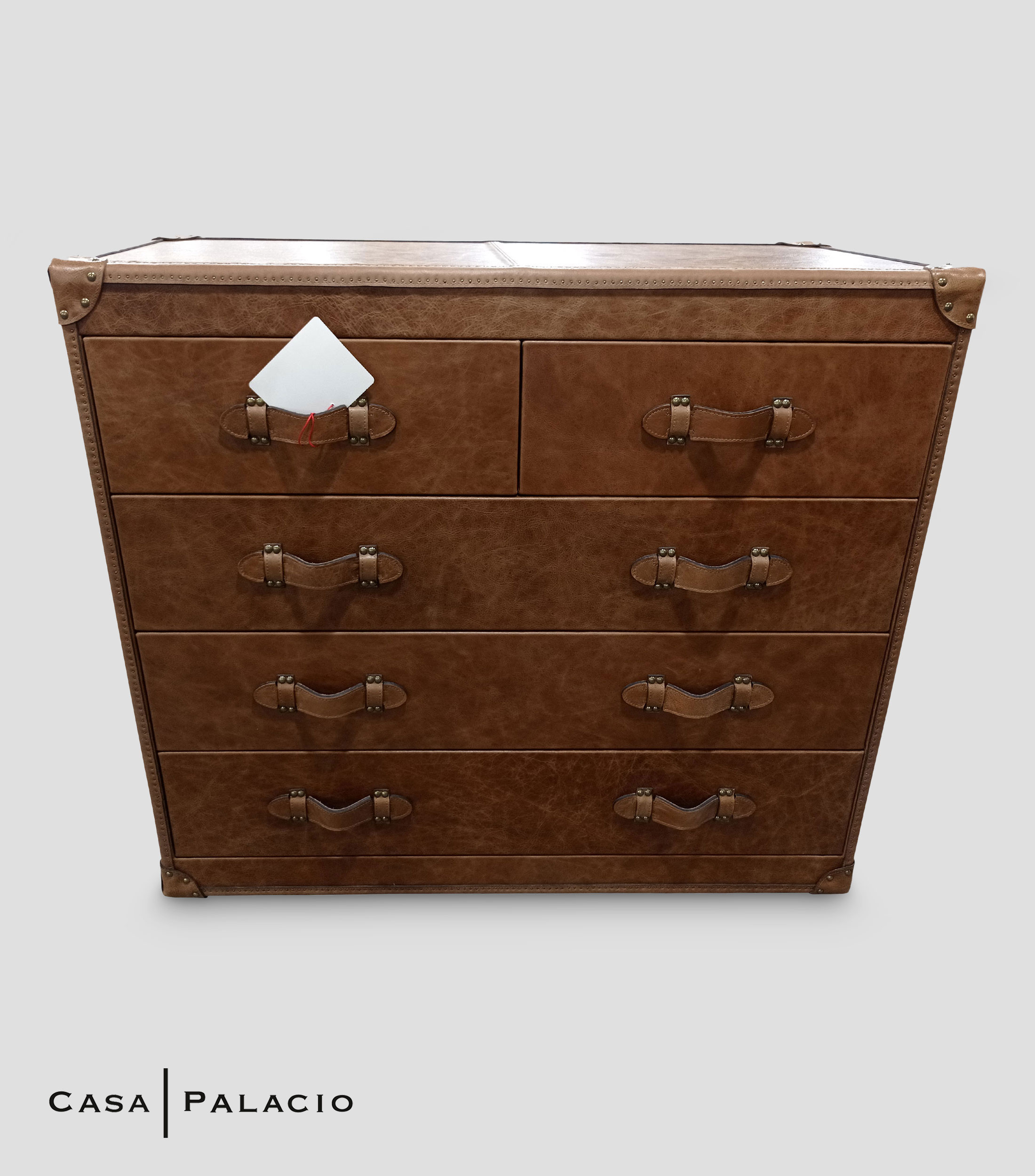 Comoda Sharebone en madera contrachapada