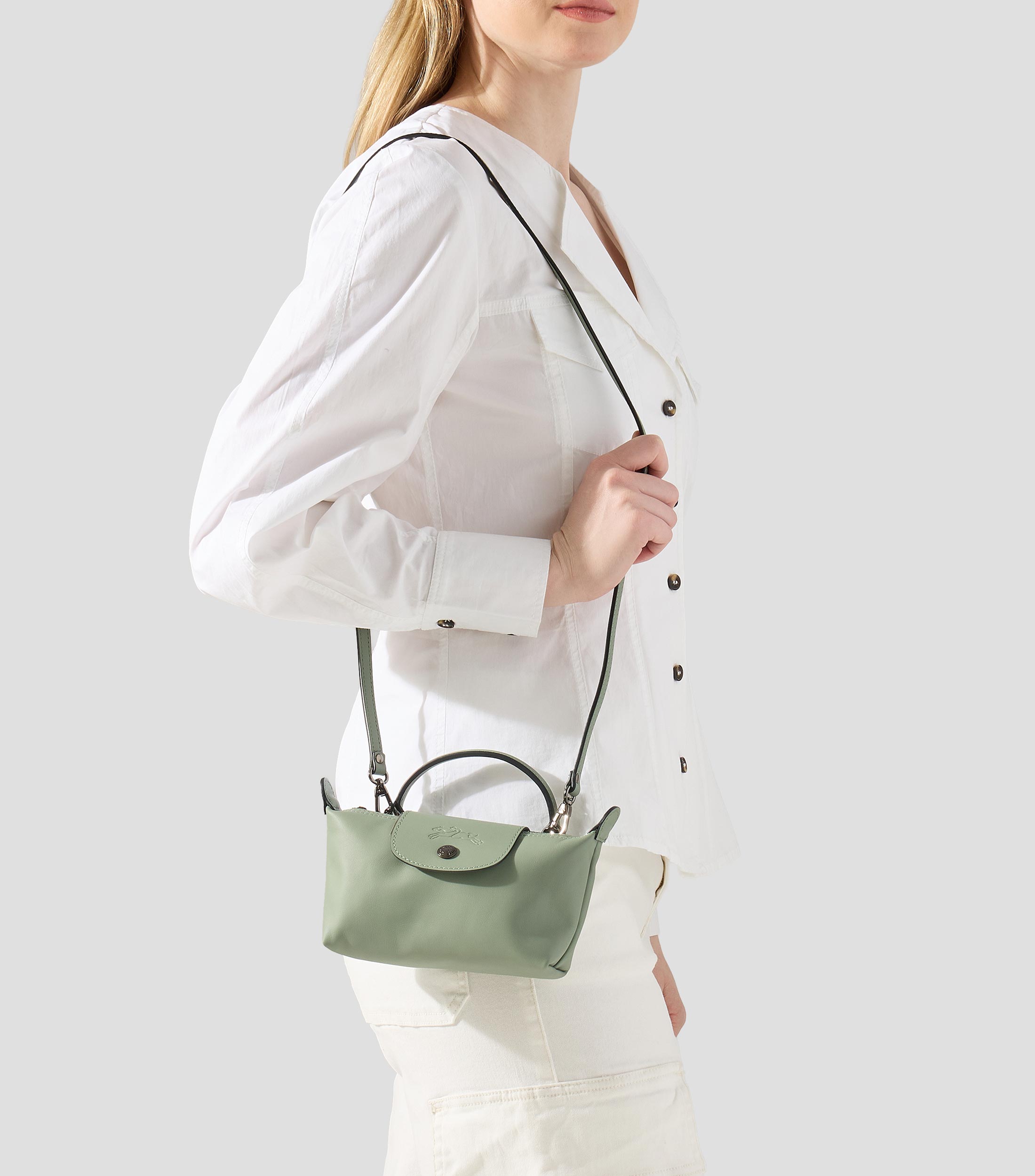 Bolsa pouch verde en piel Le Pliage Xtra lisa Mujer