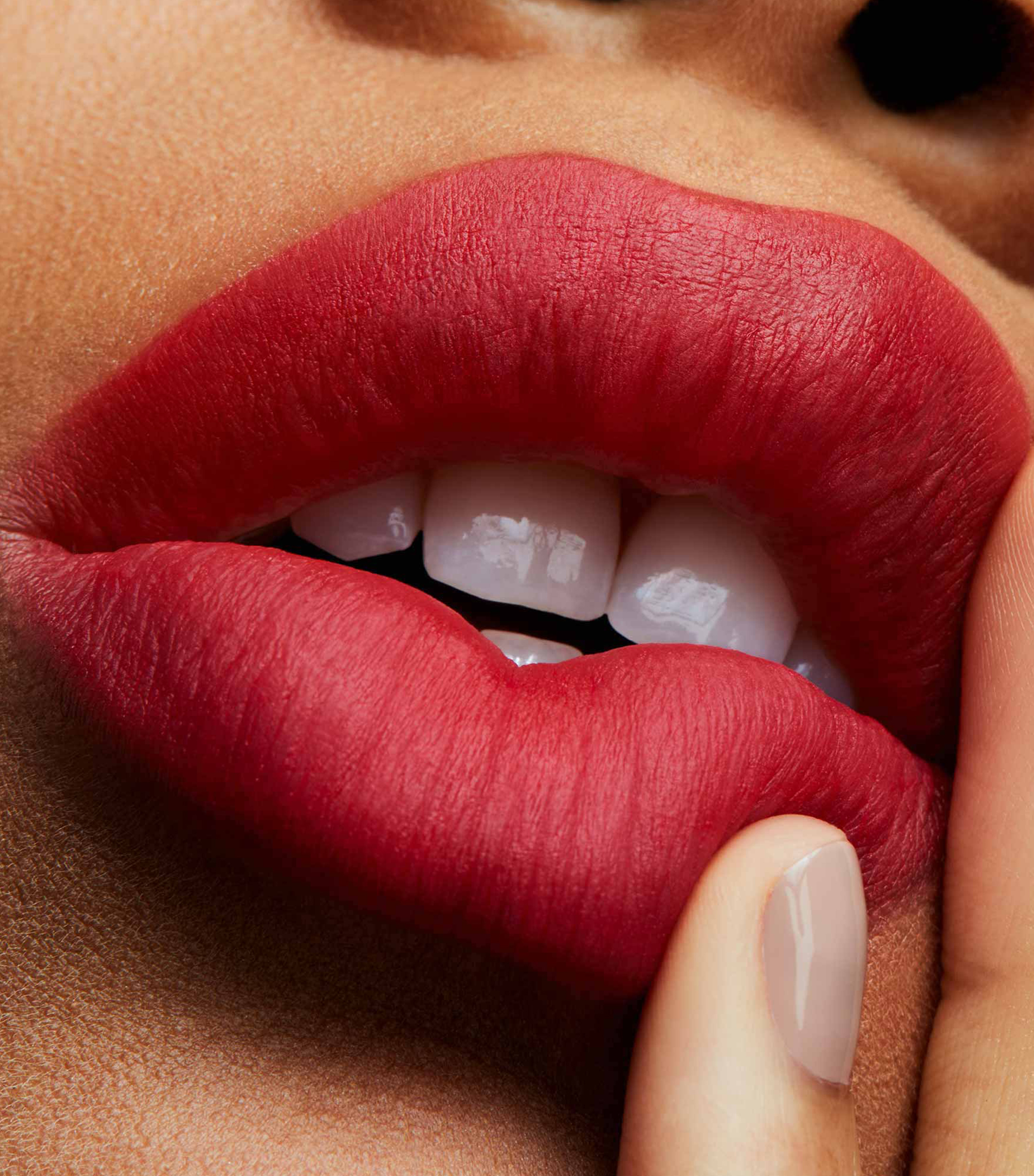 Labial mate humectante Powder Kiss Lasting Passion, 3 g