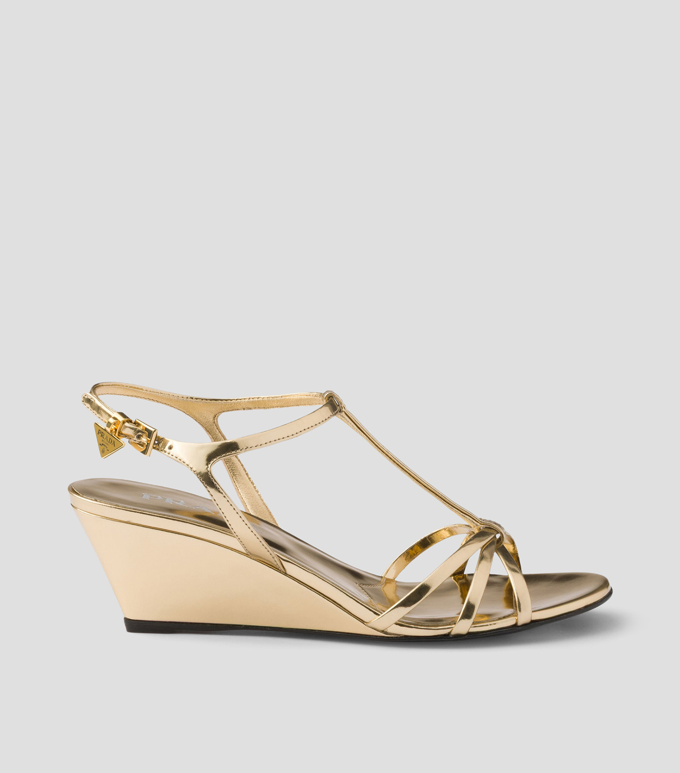Sandalias con tacón medio de cuña Mujer