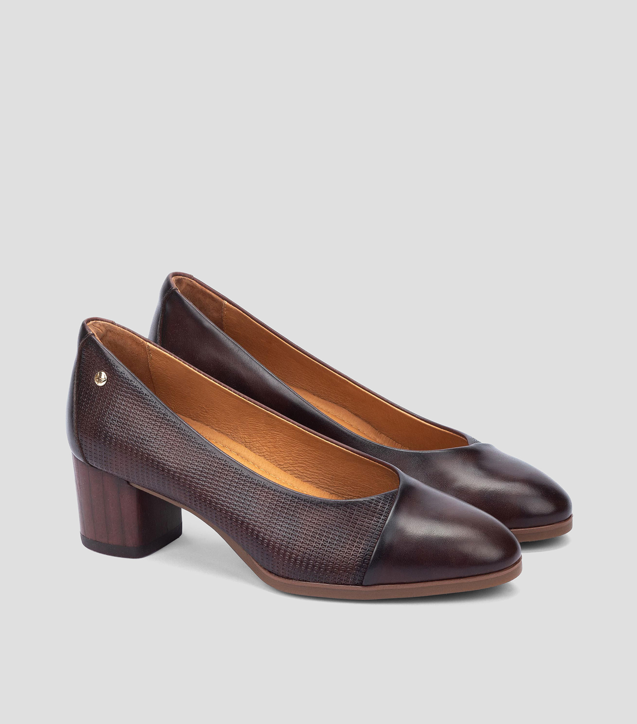 Zapatos casuales con tacón bajo tipo ancho en piel Mujer