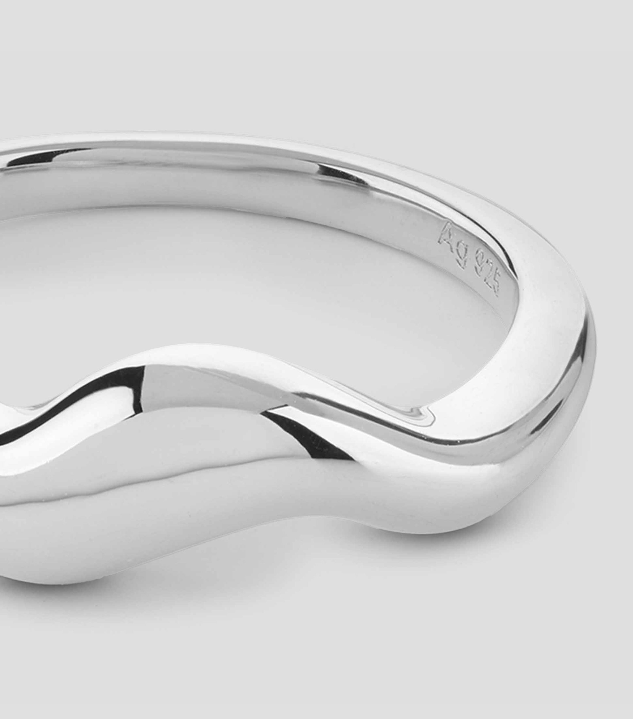 Anillo en plata .925 ondulado Mujer