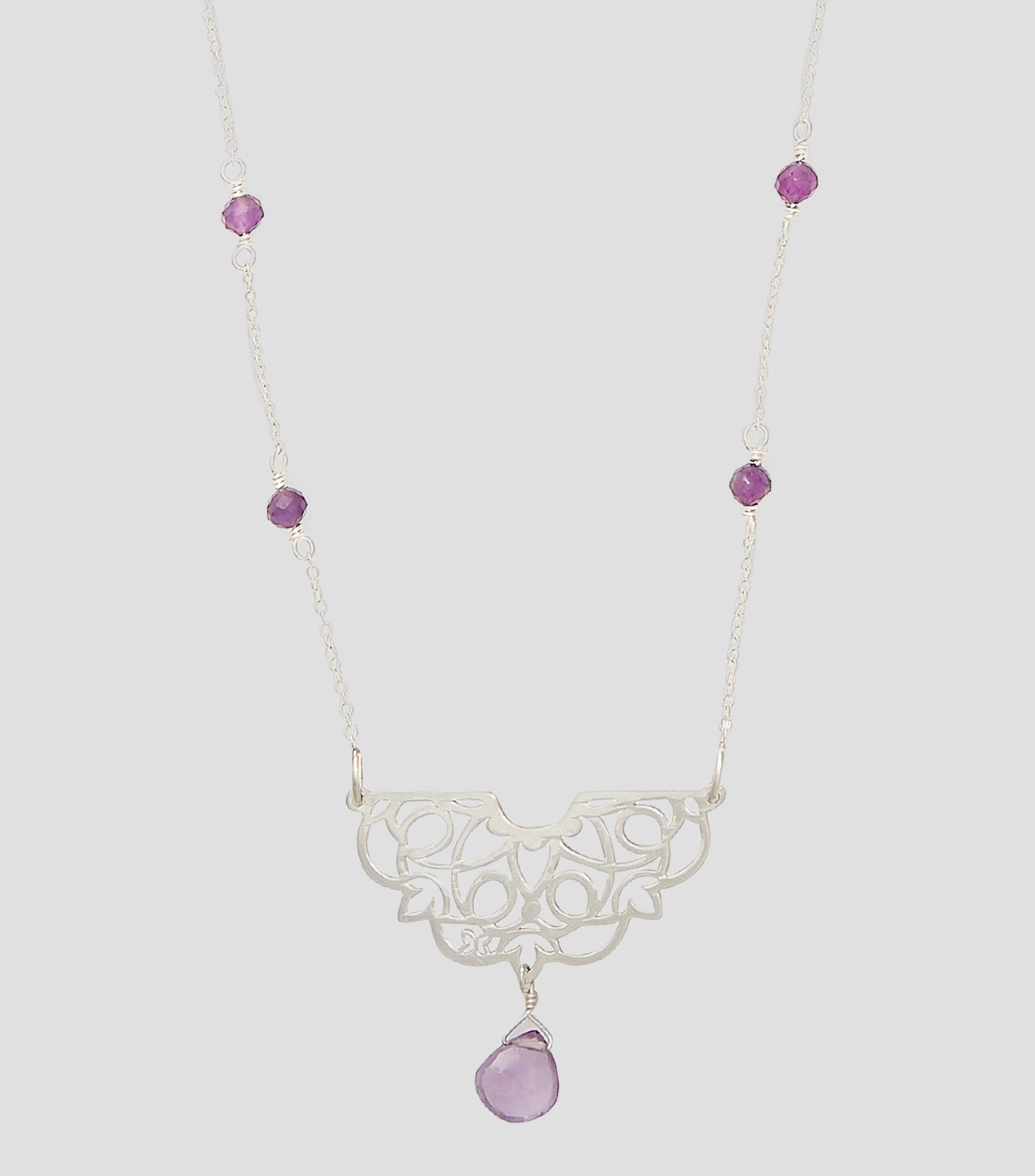 Dije en Plata .925 Medio Mandala con granate Mujer