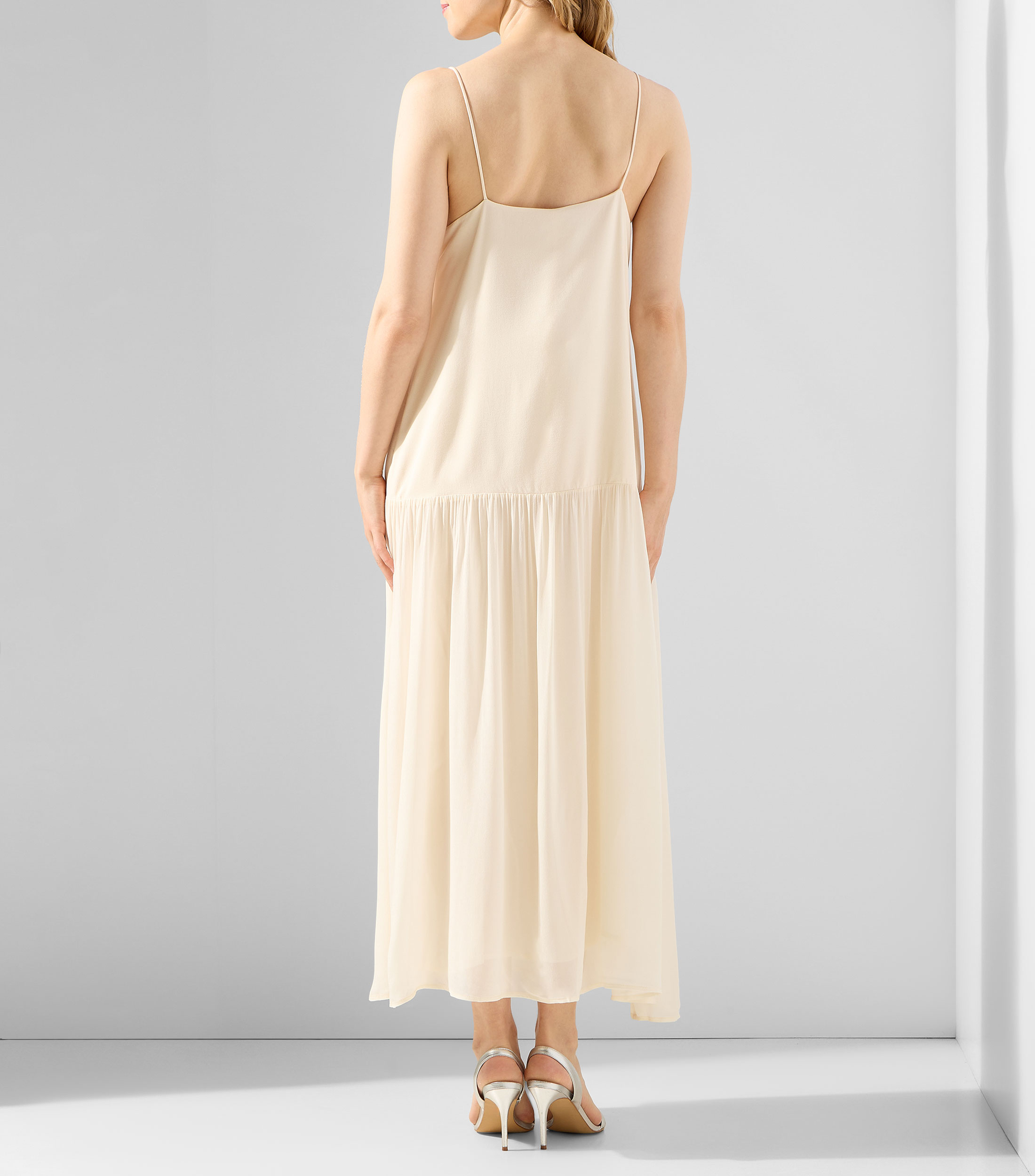 Vestido midi liso Mujer