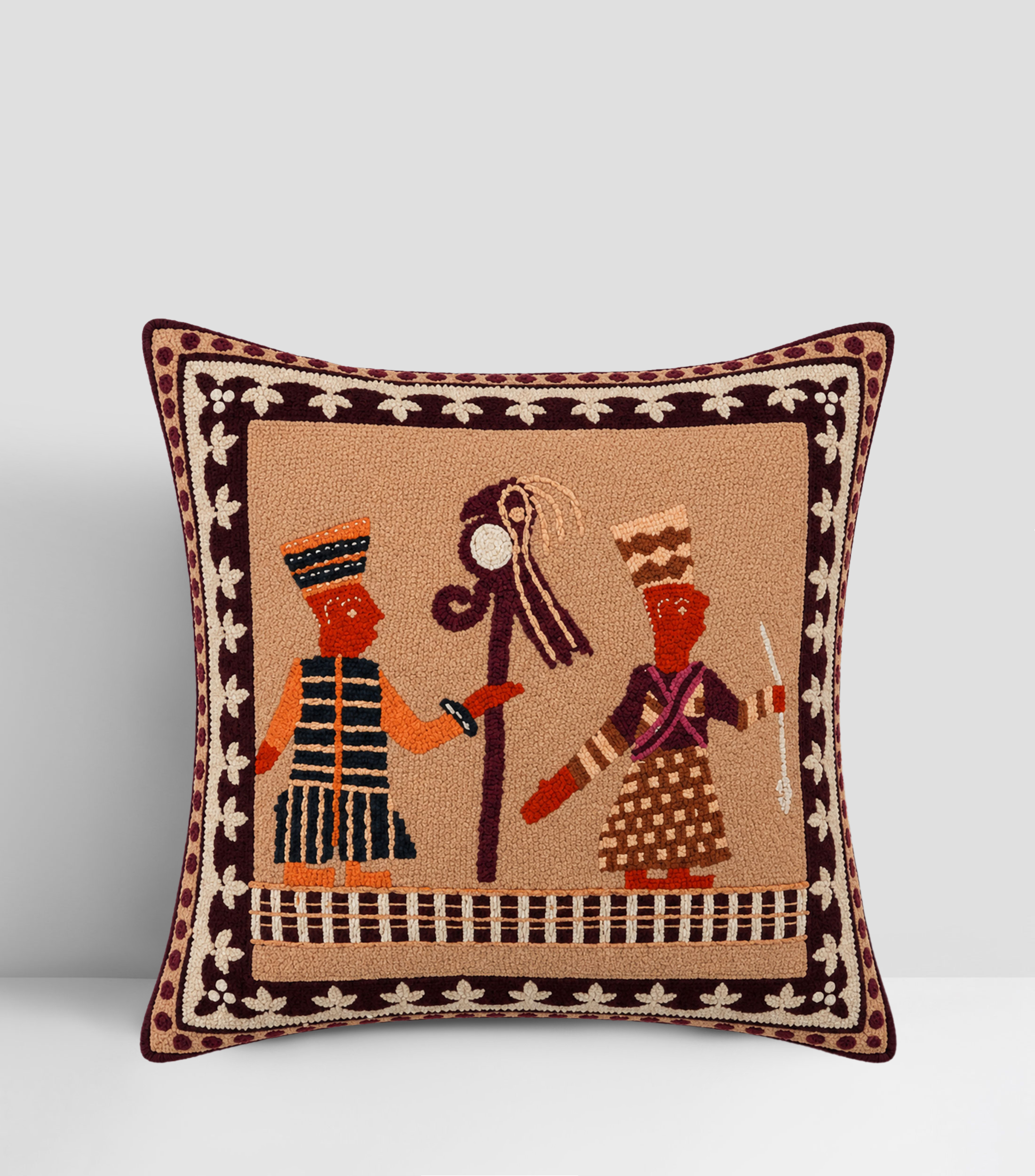 Cojín decorativo ancestral con bordado